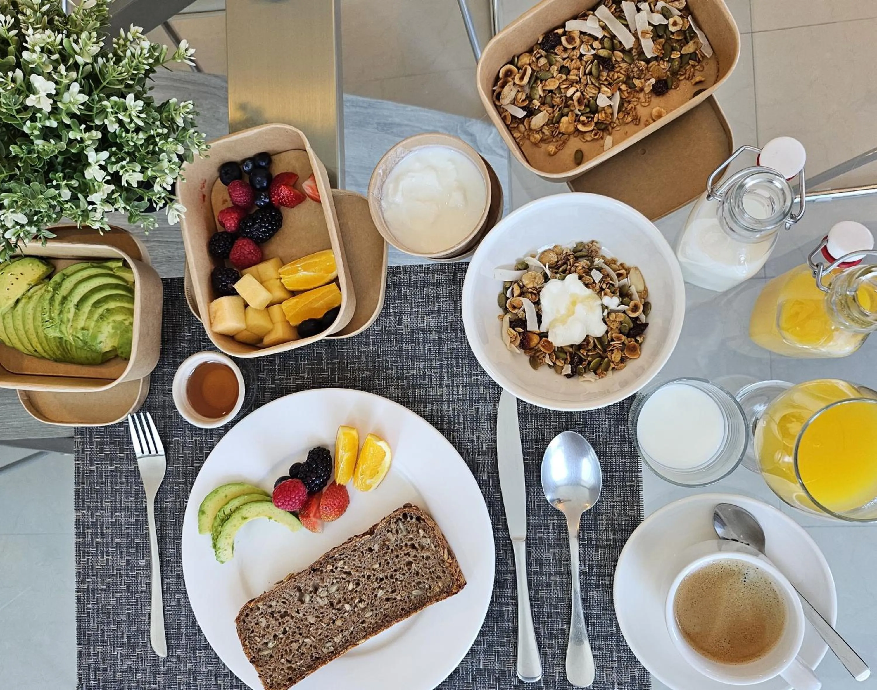 English/Irish breakfast in Barceló Residences Dubai Marina