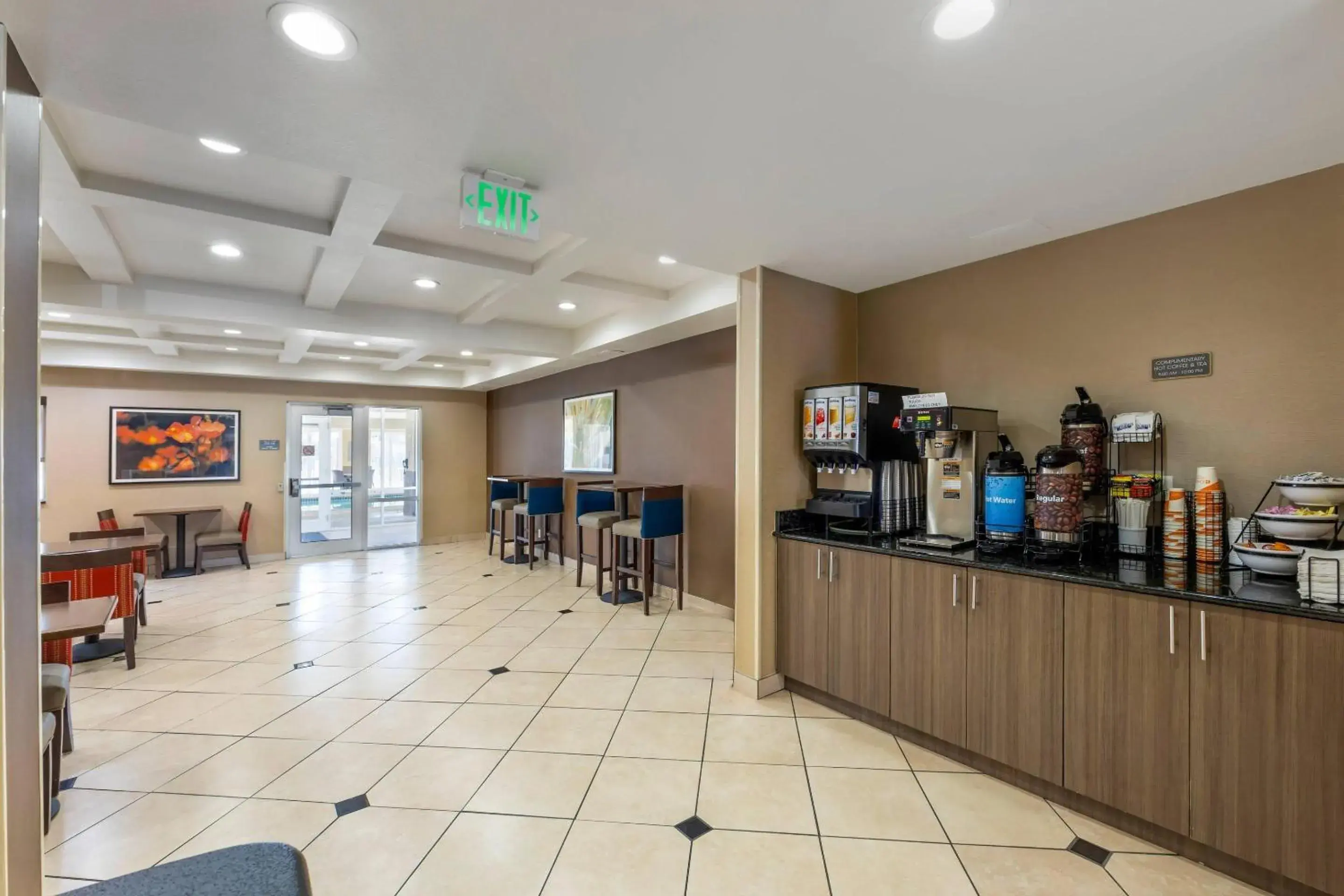 Breakfast in Comfort Inn & Suites Orem - Provo Breakfast in Comfort Inn & Suites Orem - Provo