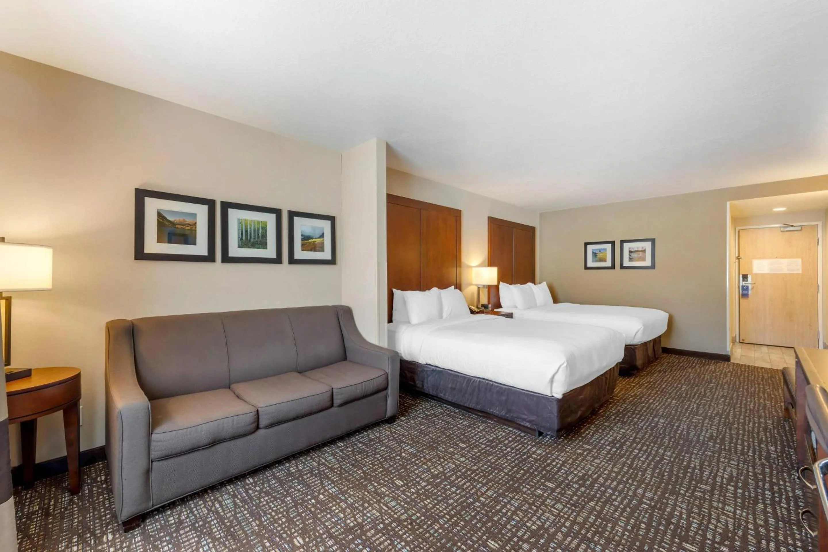 Bedroom, Bed in Comfort Inn & Suites Orem - Provo
