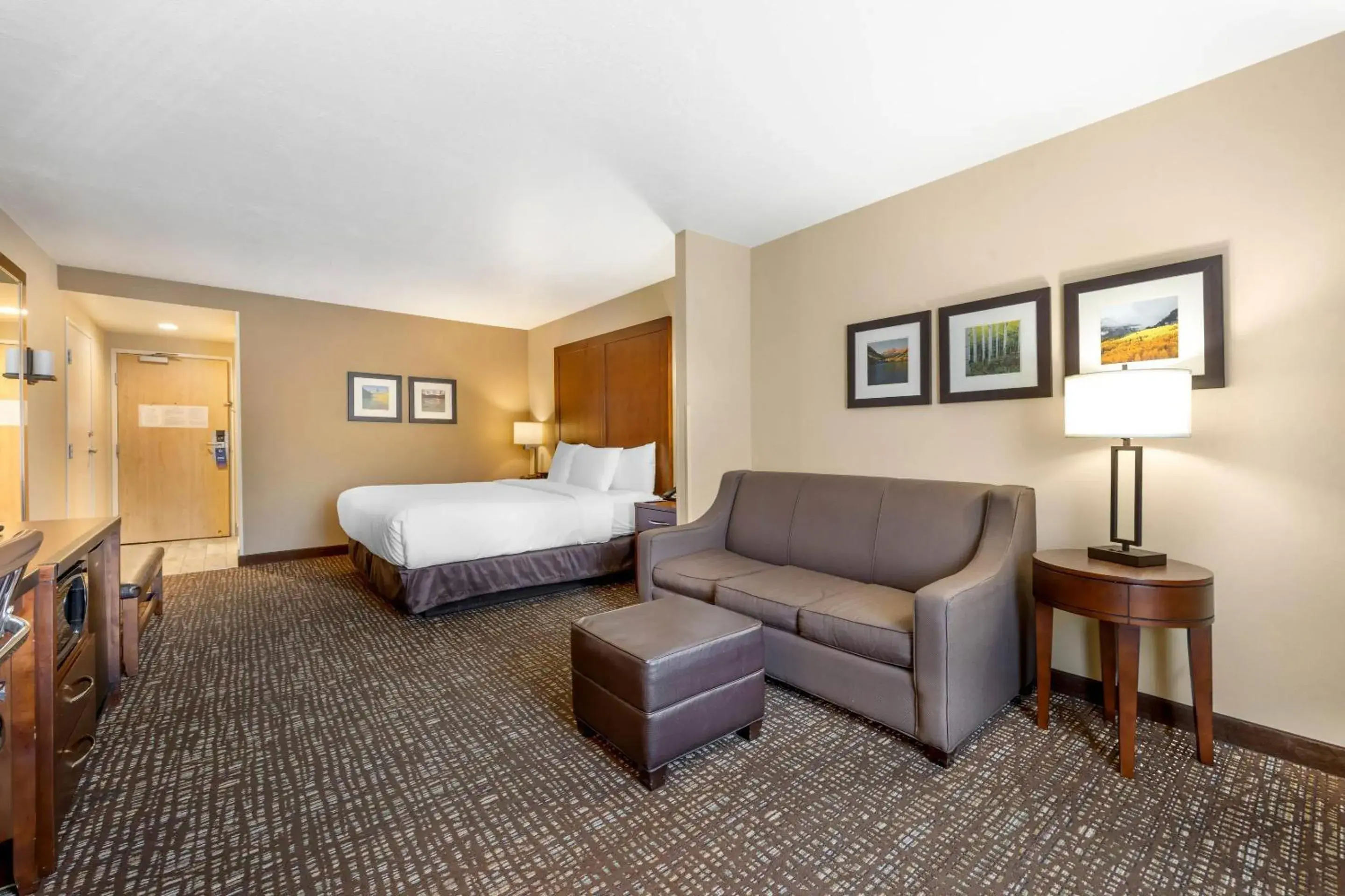 Bedroom, Bed in Comfort Inn & Suites Orem - Provo Bedroom, Bed in Comfort Inn & Suites Orem - Provo
