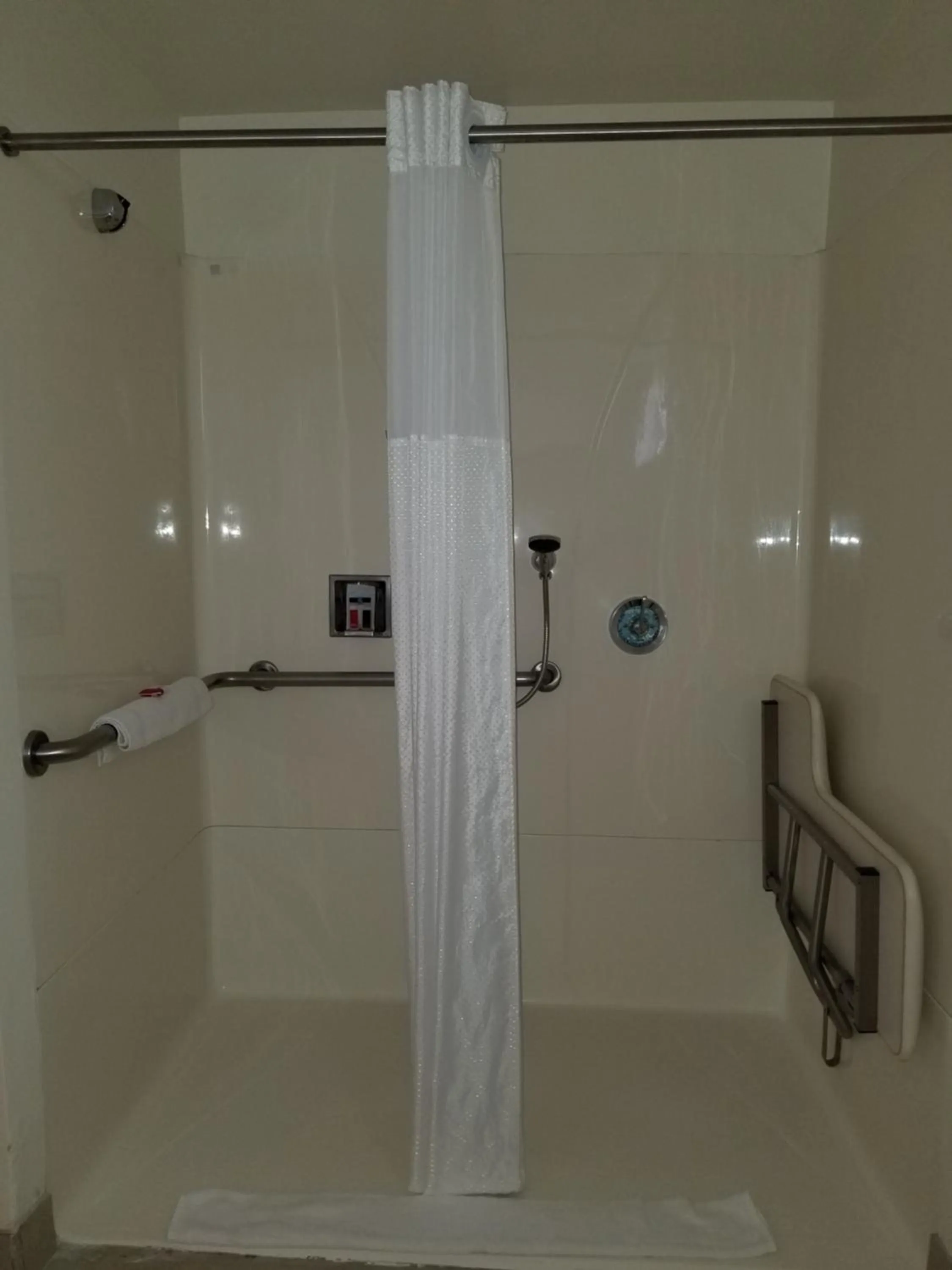 Shower in Super 8 by Wyndham Los Angeles-Culver City Area