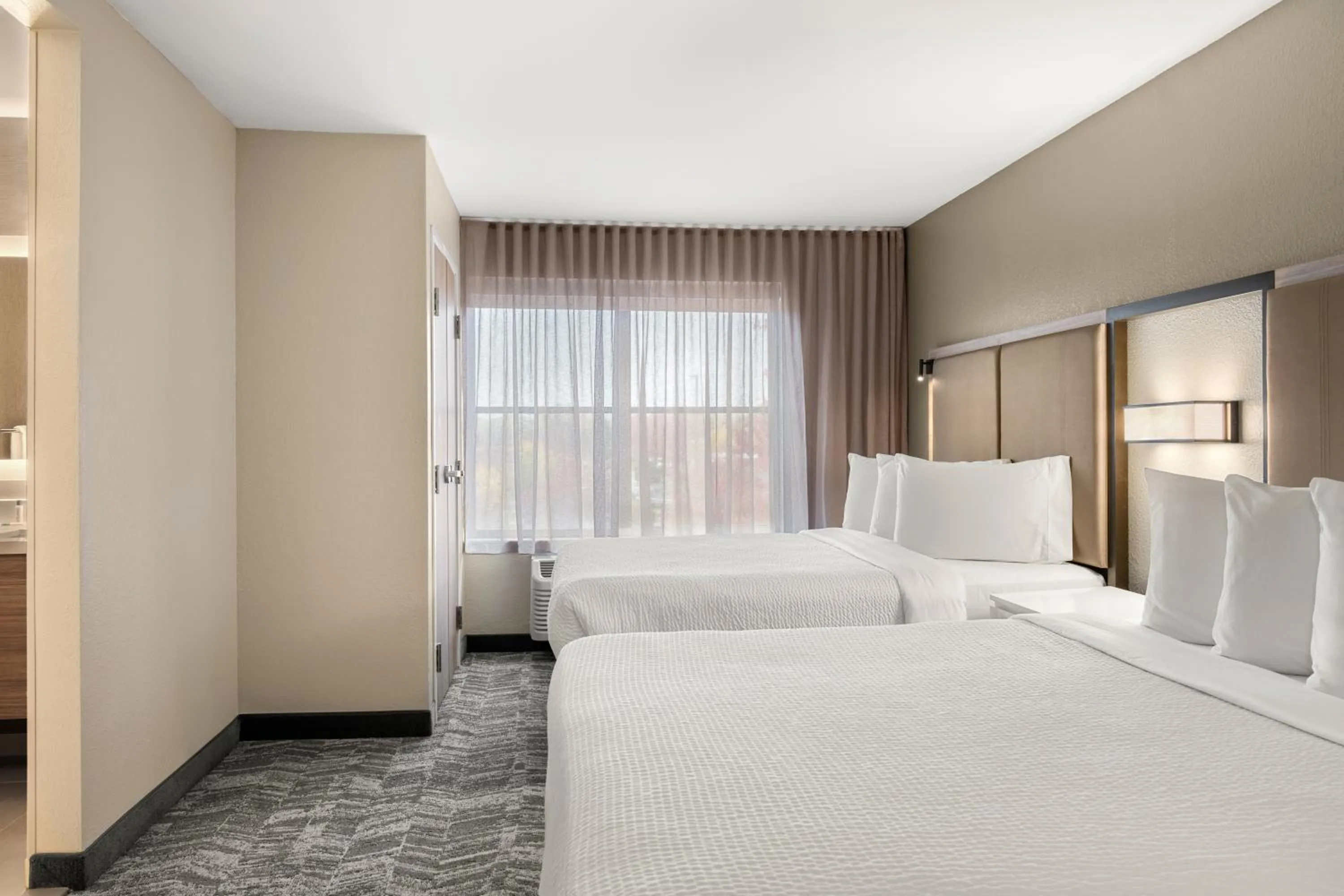 Bed in SpringHill Suites by Marriott Chicago Bolingbrook