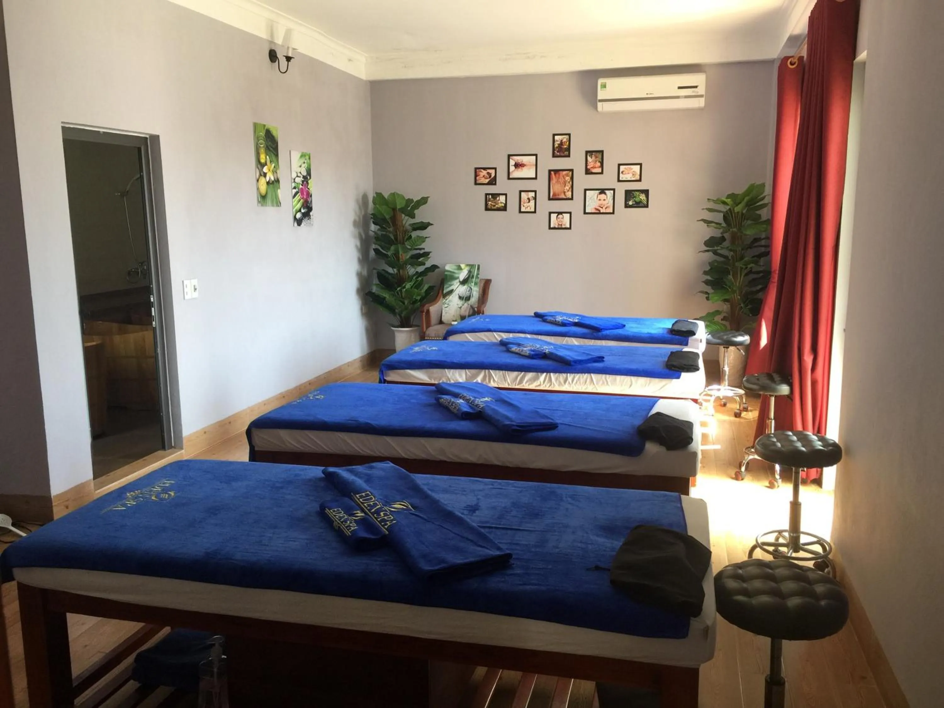 Massage, Bed in Eden Boutique Hotel & Spa