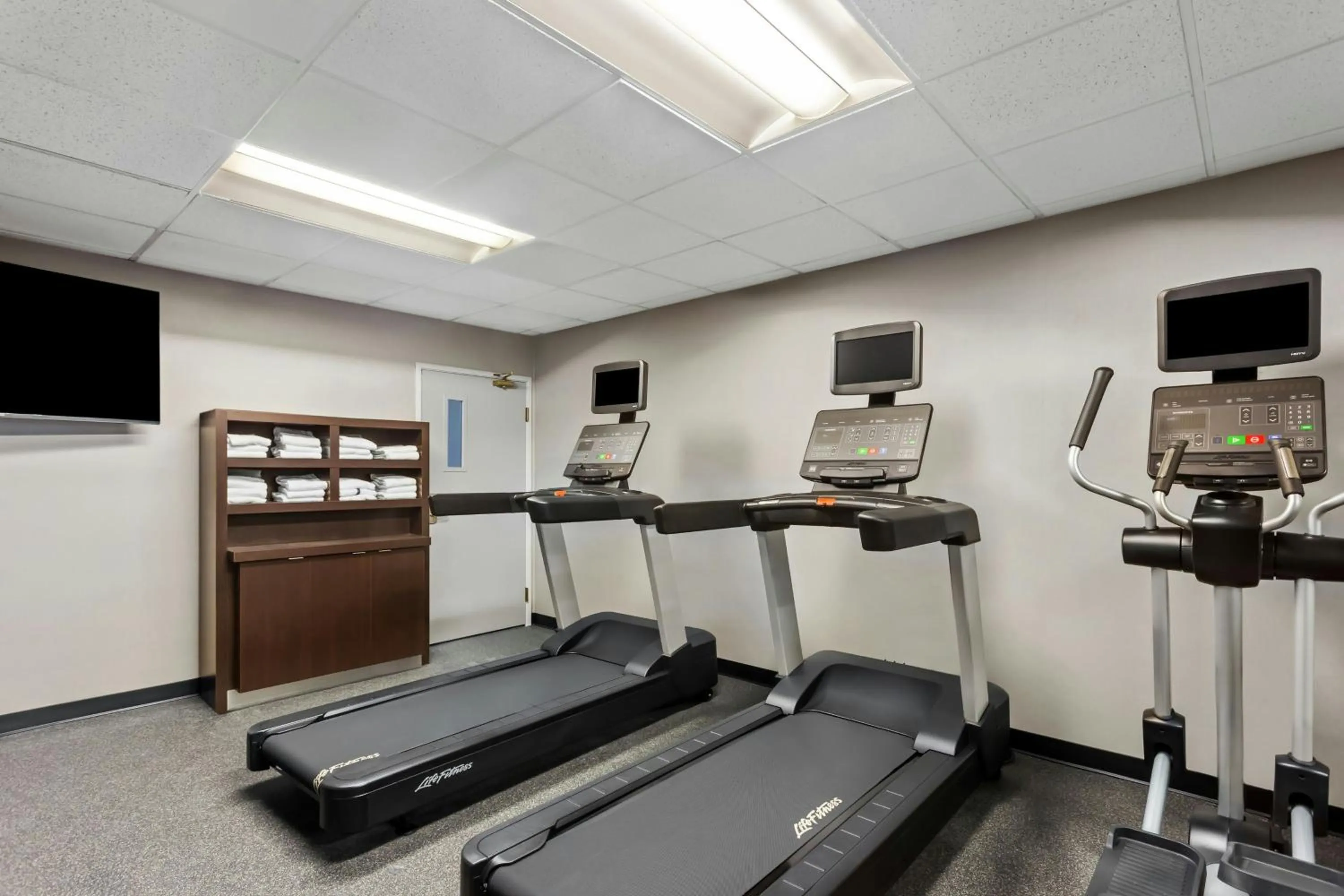 Fitness centre/facilities in Courtyard Chicago Southeast/Hammond, Indiana