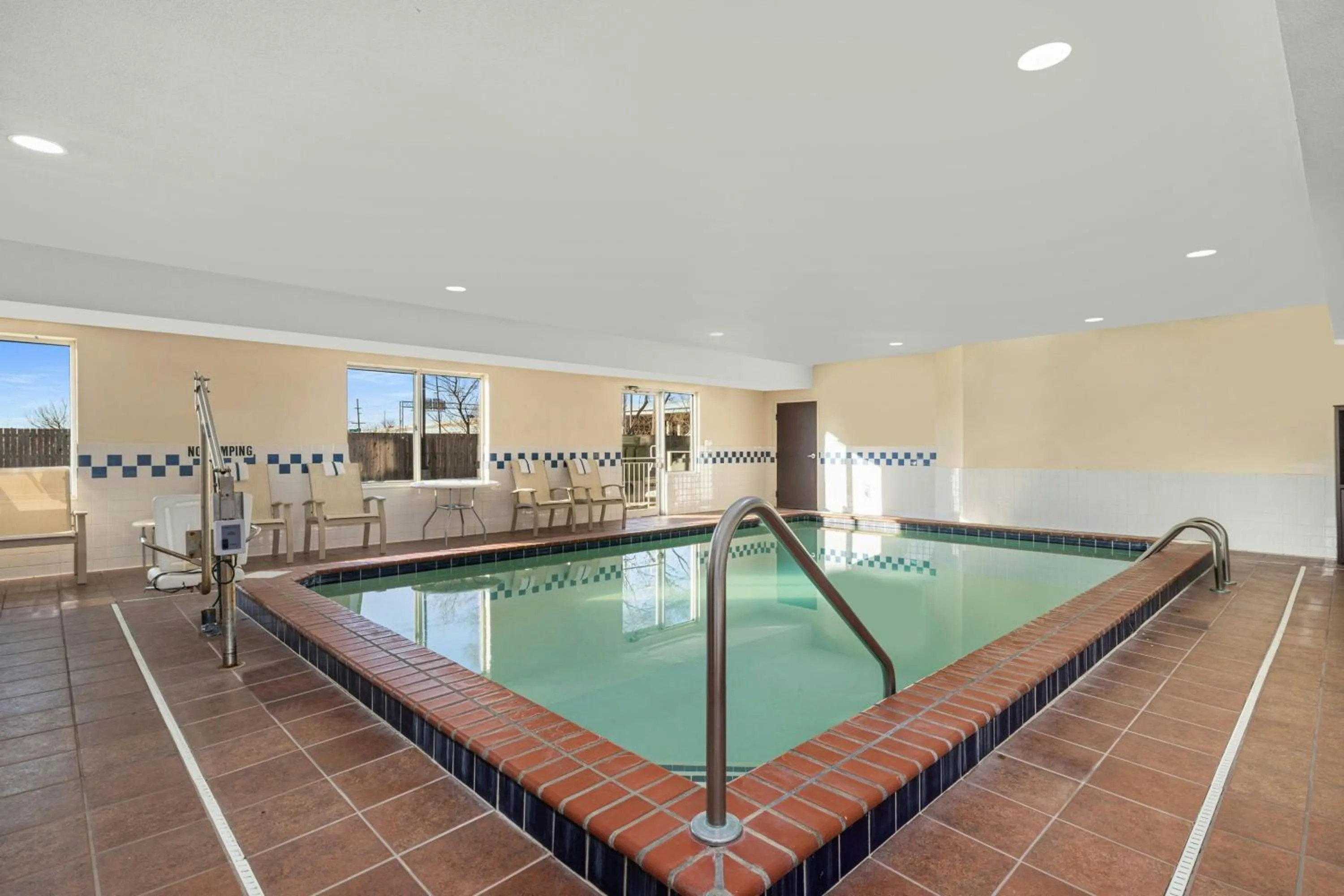 Swimming pool in Fairfield by Marriott Southeast Hammond, IN