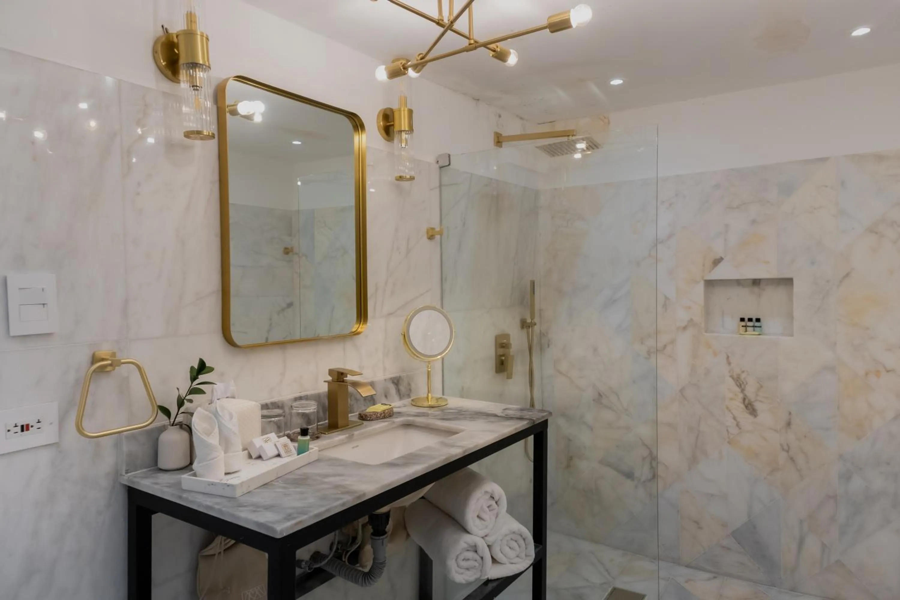 Bathroom in Hotel El Marqués