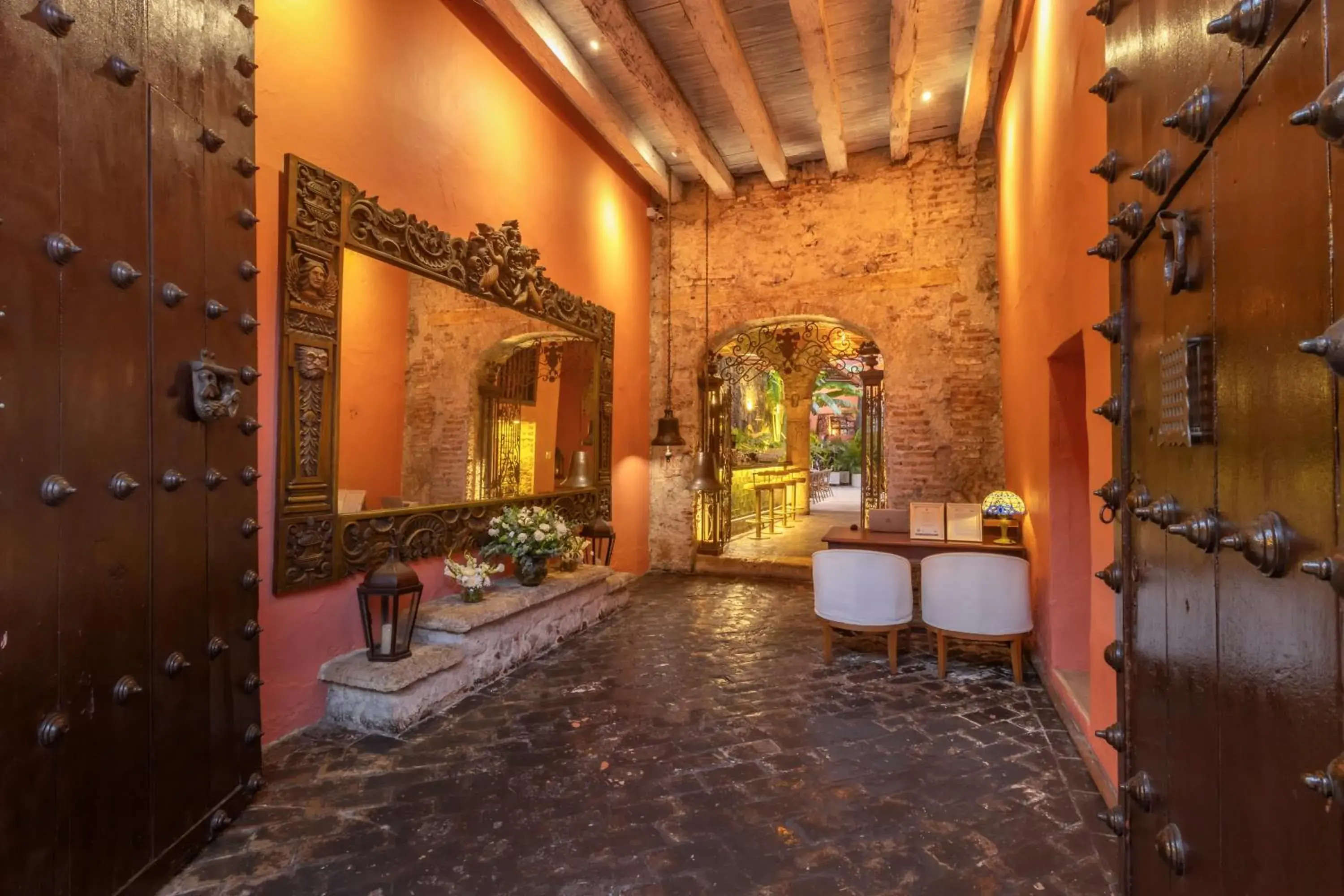 Property building in El Marques Hotel Boutique By GEH Suites Property building in El Marques Hotel Boutique By GEH Suites