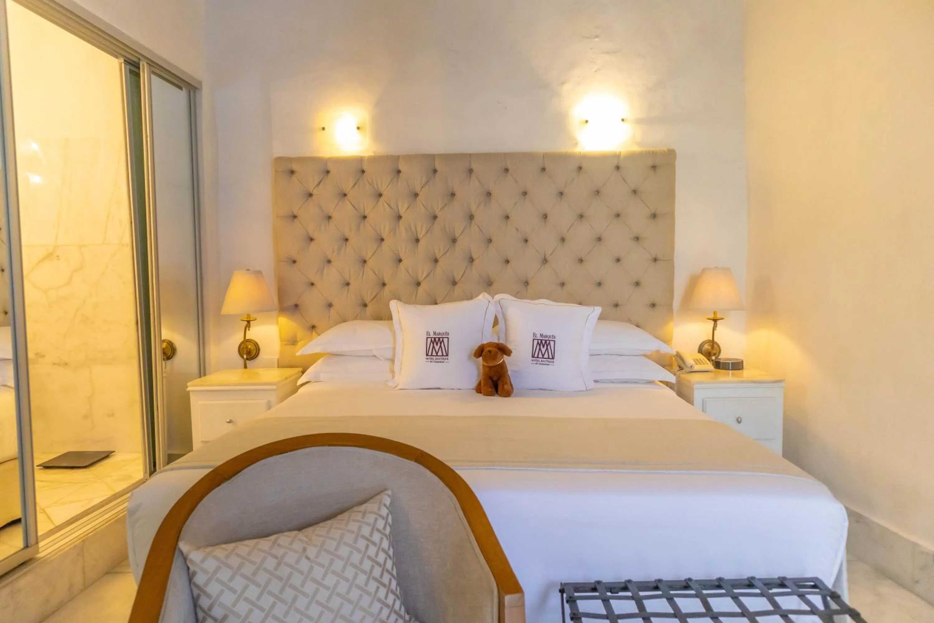 Bed in Hotel El Marqués