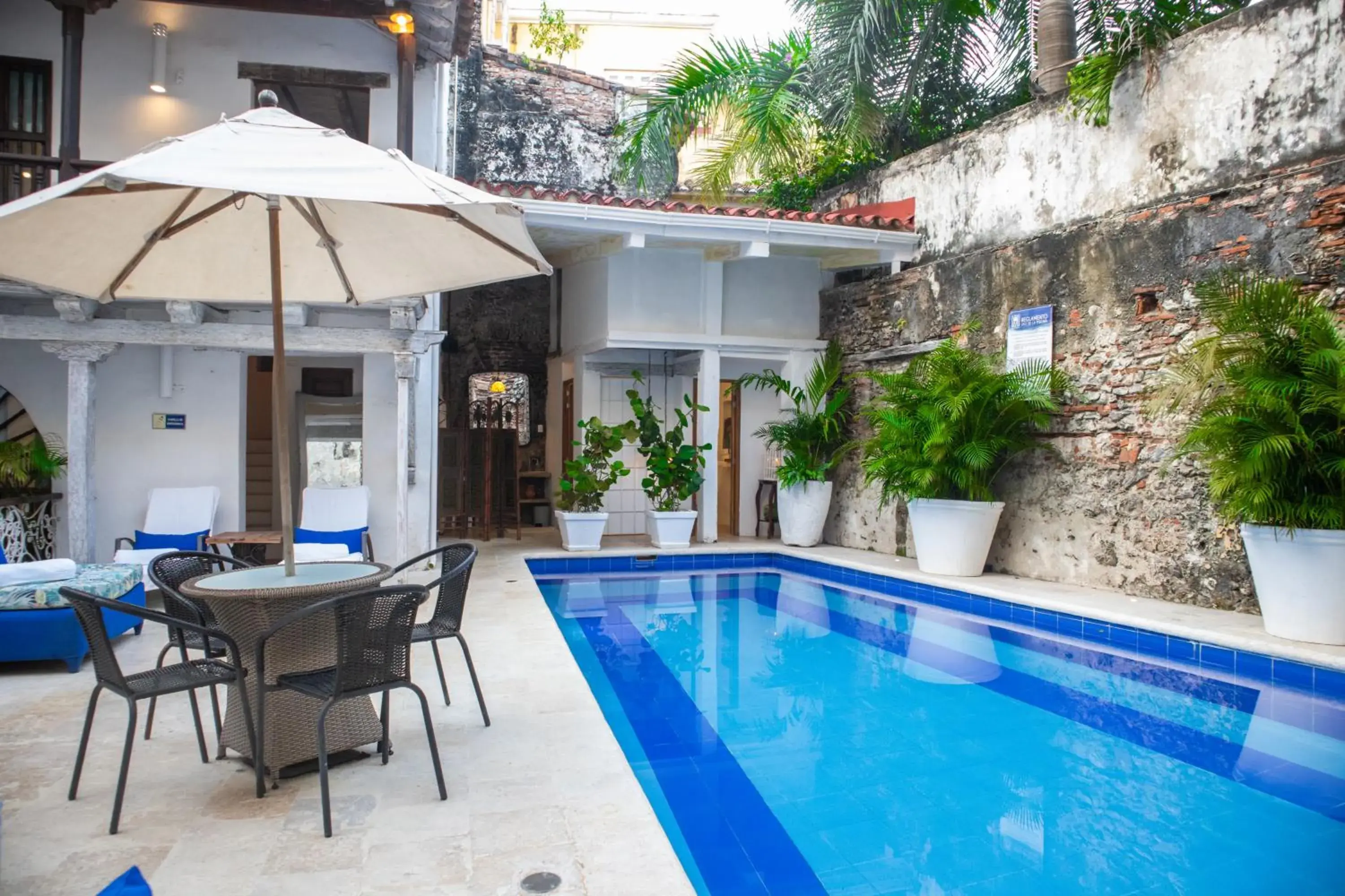 Pool view in Hotel Boutique El Marqués By GEH Suites Pool view in Hotel Boutique El Marqués By GEH Suites