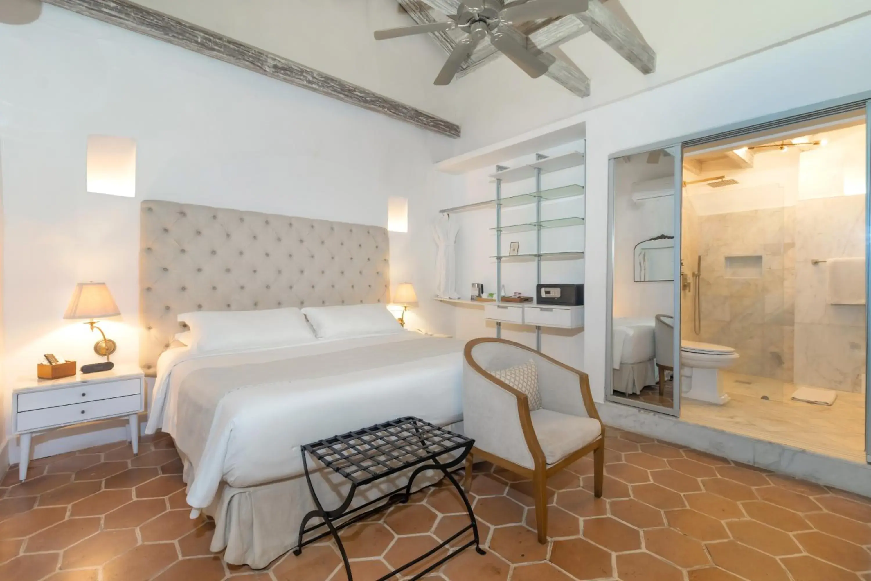 Photo of the whole room, Bed in El Marques Hotel Boutique By GEH Suites Photo of the whole room, Bed in El Marques Hotel Boutique By GEH Suites