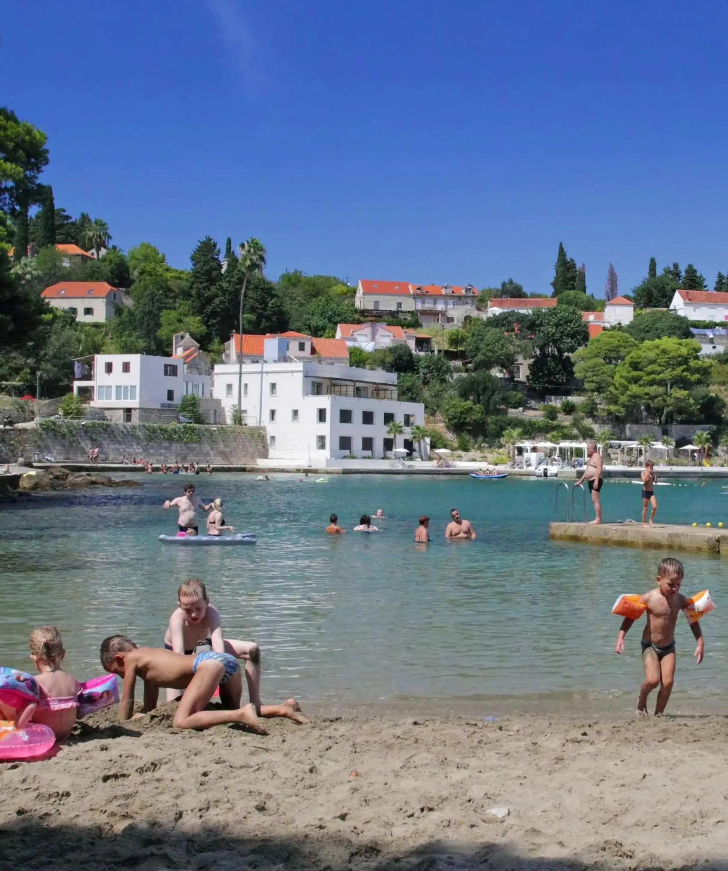 Facade/entrance in Kalamota Beach House Facade/entrance in Kalamota Beach House