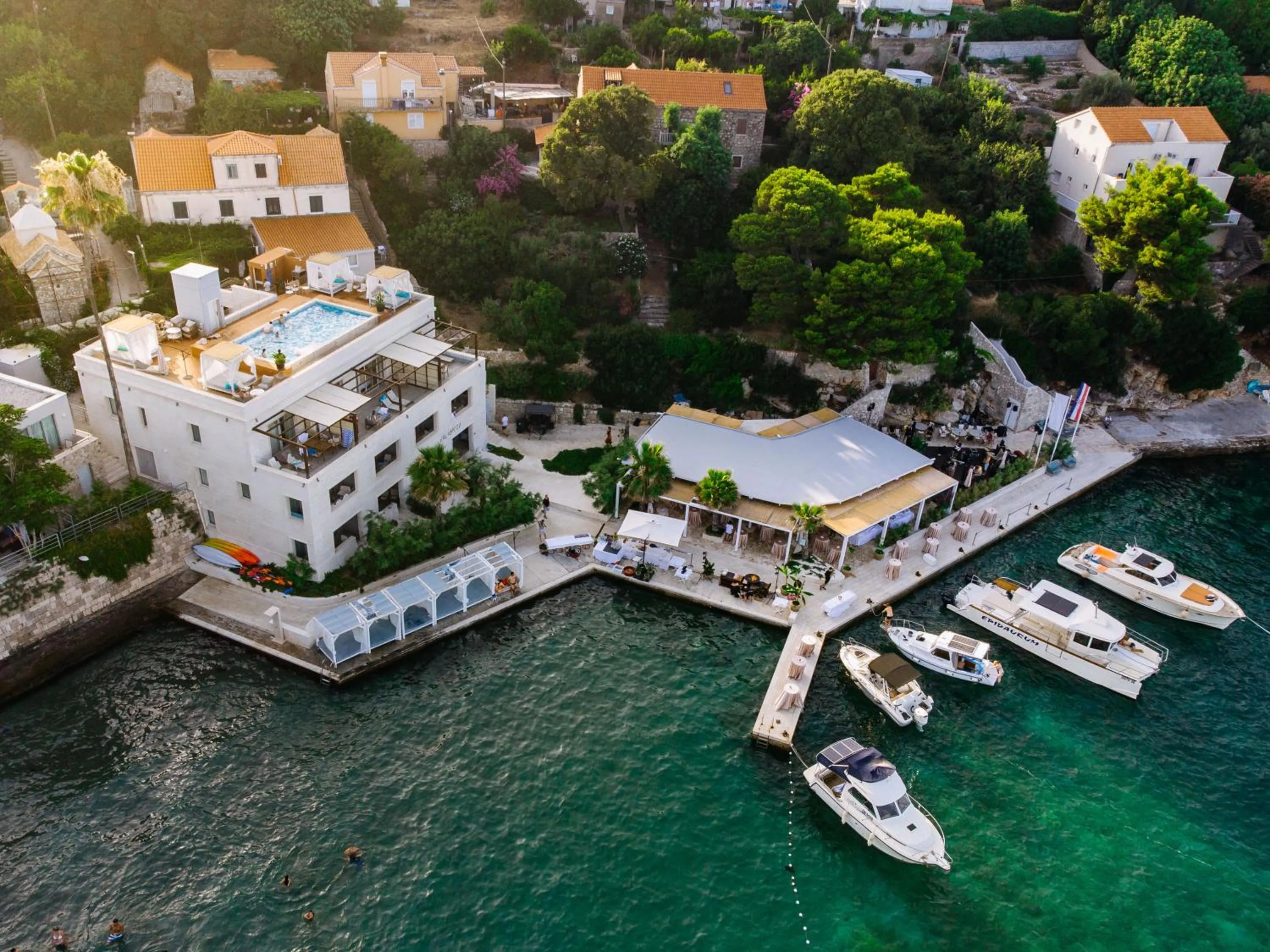 Kalamota Beach House