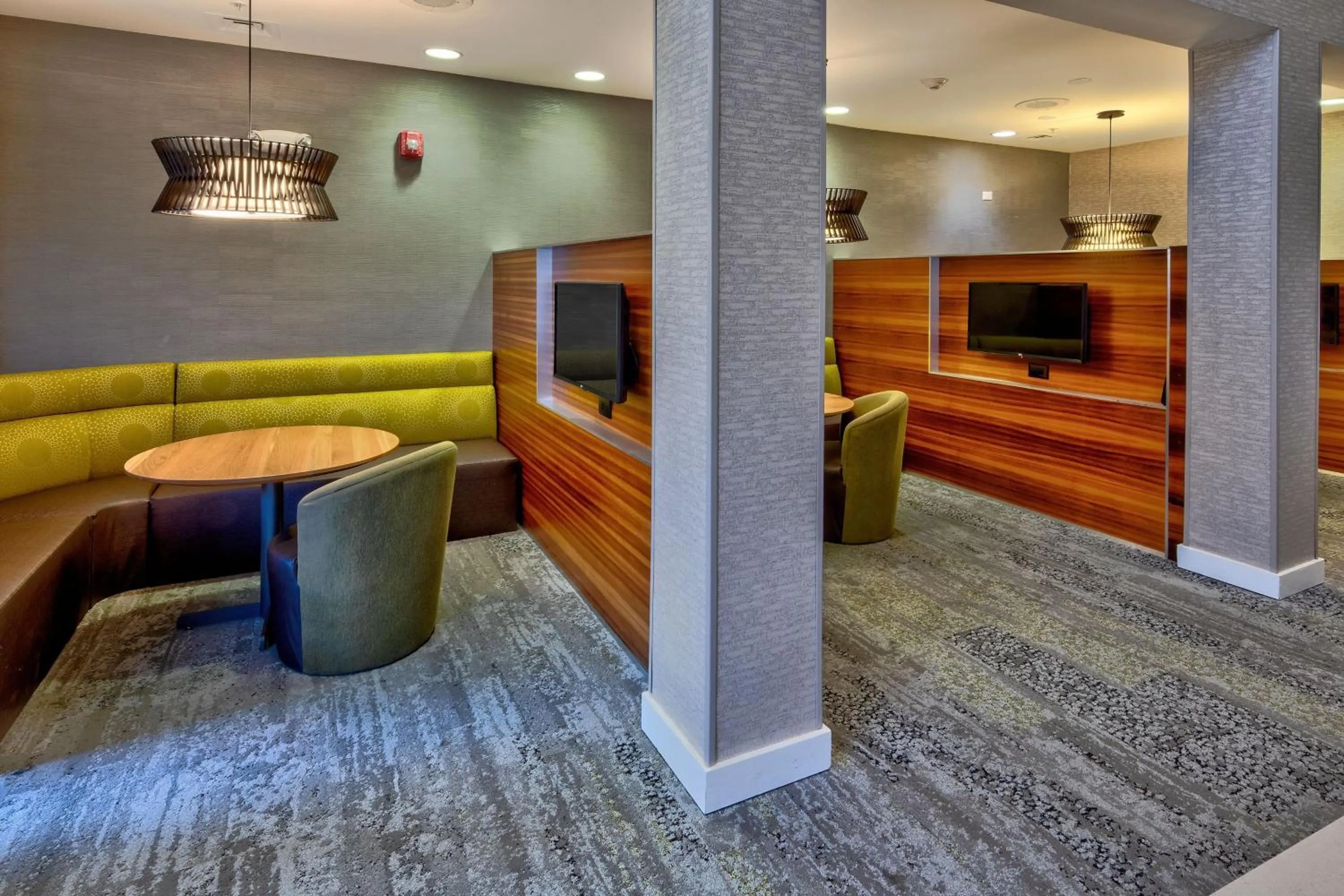 Meeting/conference room in Courtyard Chicago St. Charles