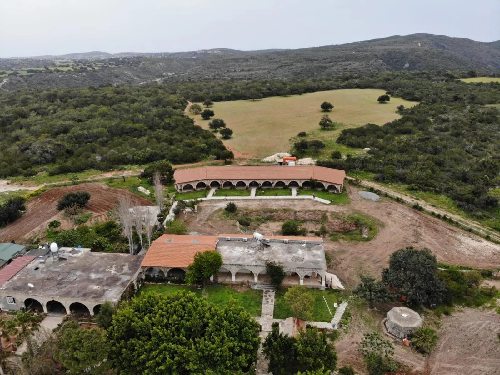 Elausa Hotel & Restaurant
