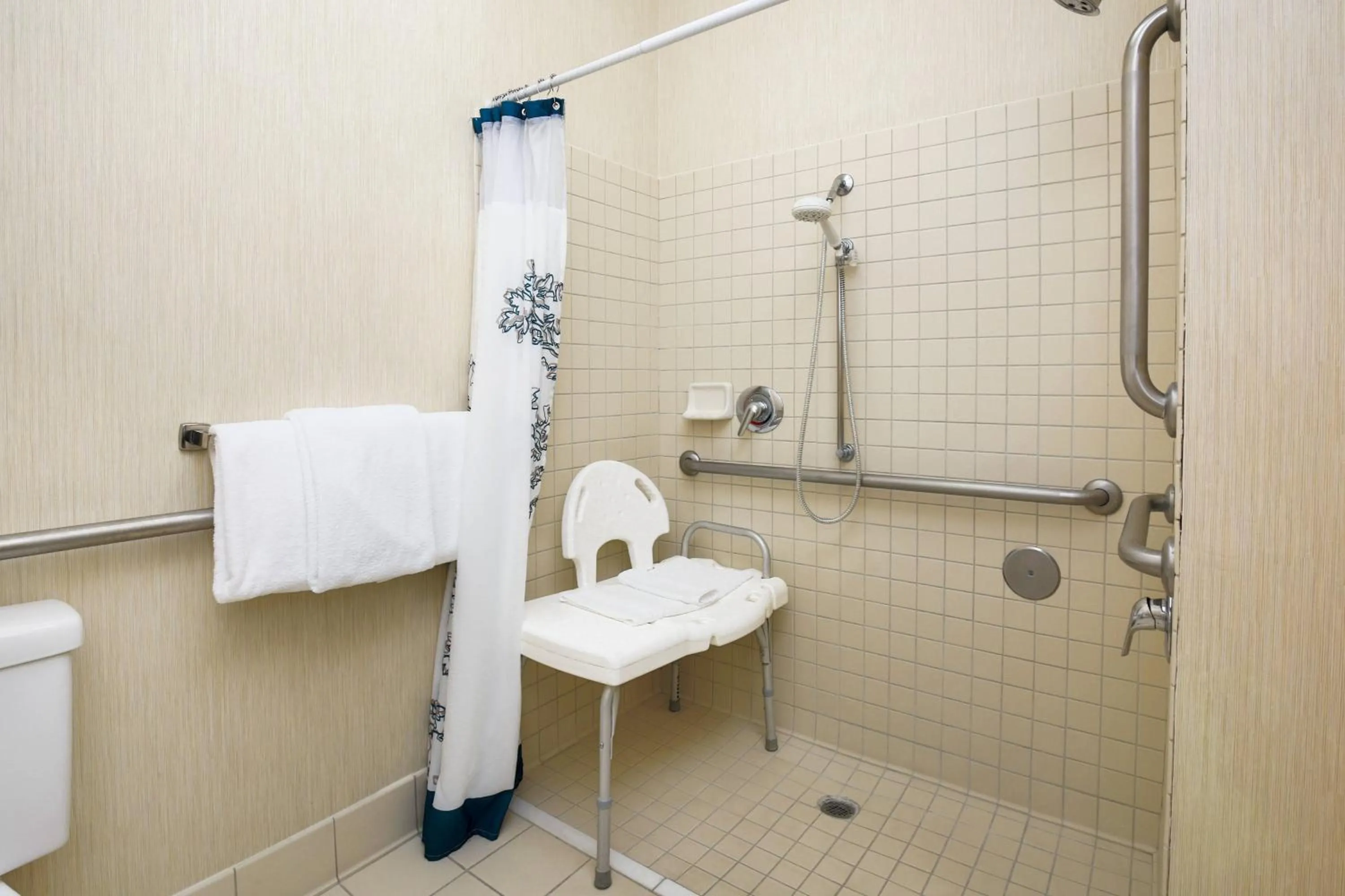 Bedroom in Residence Inn Chico