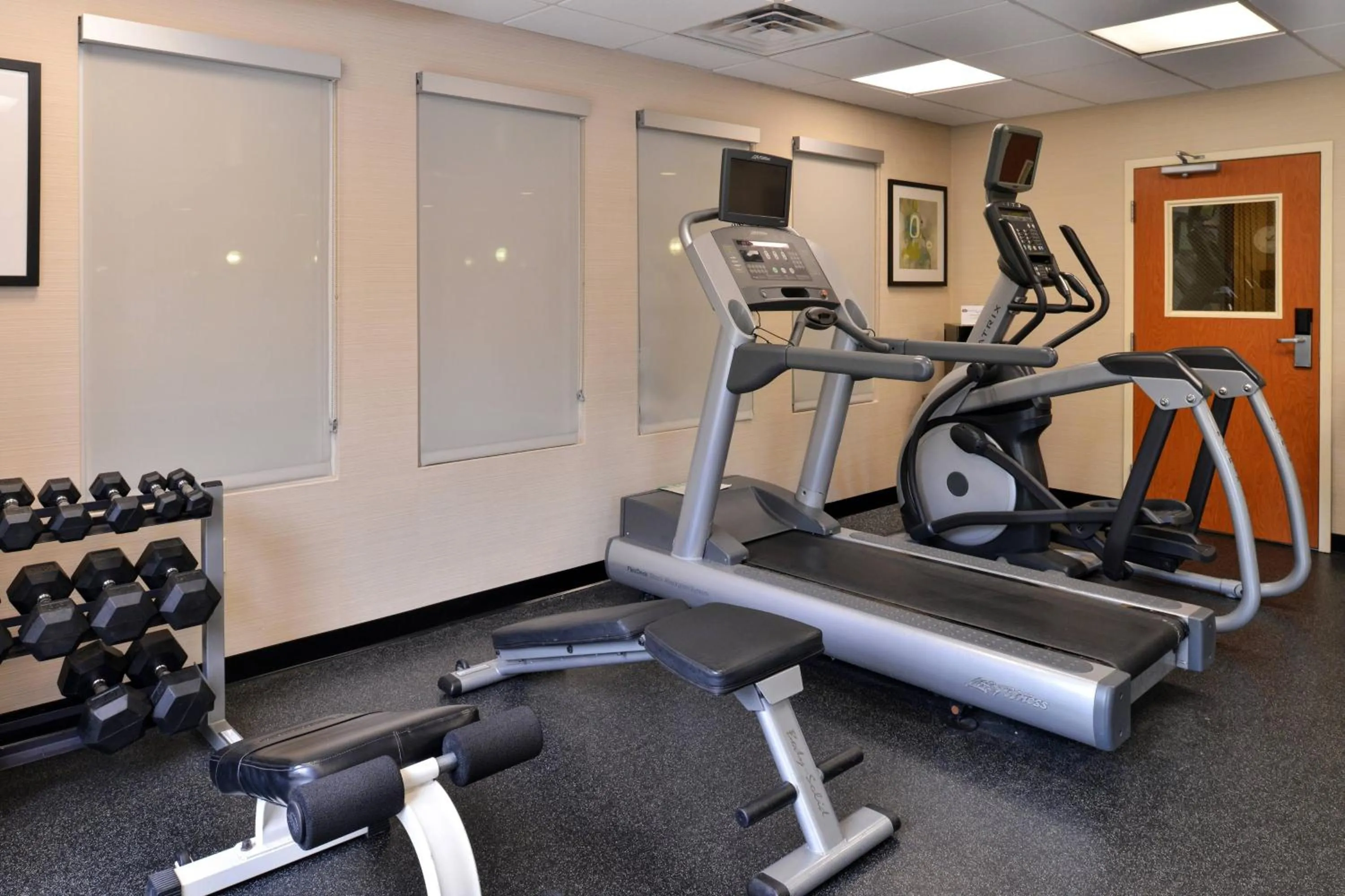 Fitness centre/facilities in Fairfield Inn & Suites Cleveland Avon