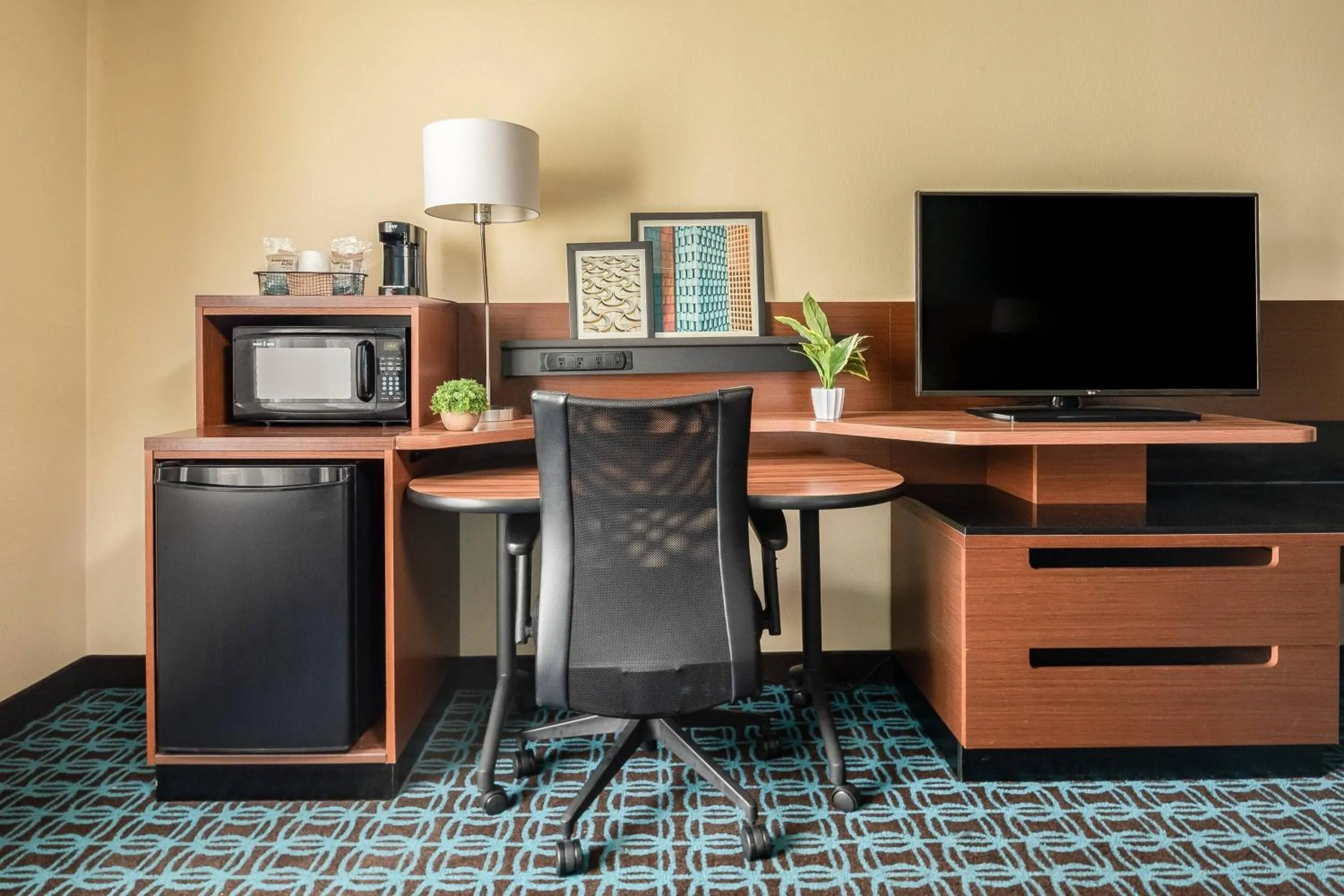 Photo of the whole room in Fairfield Inn Charlotte Northlake