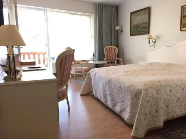 Bedroom, Bed in Hotel Laasby Kro