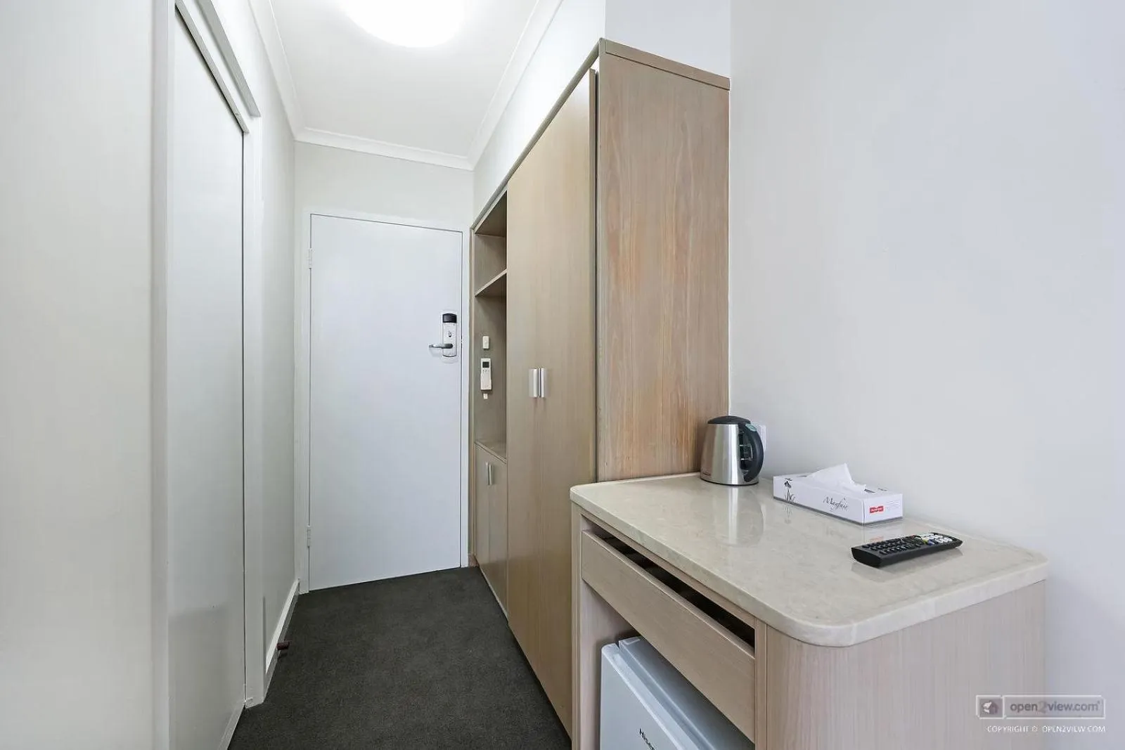 wardrobe in Mid City Motel Warrnambool