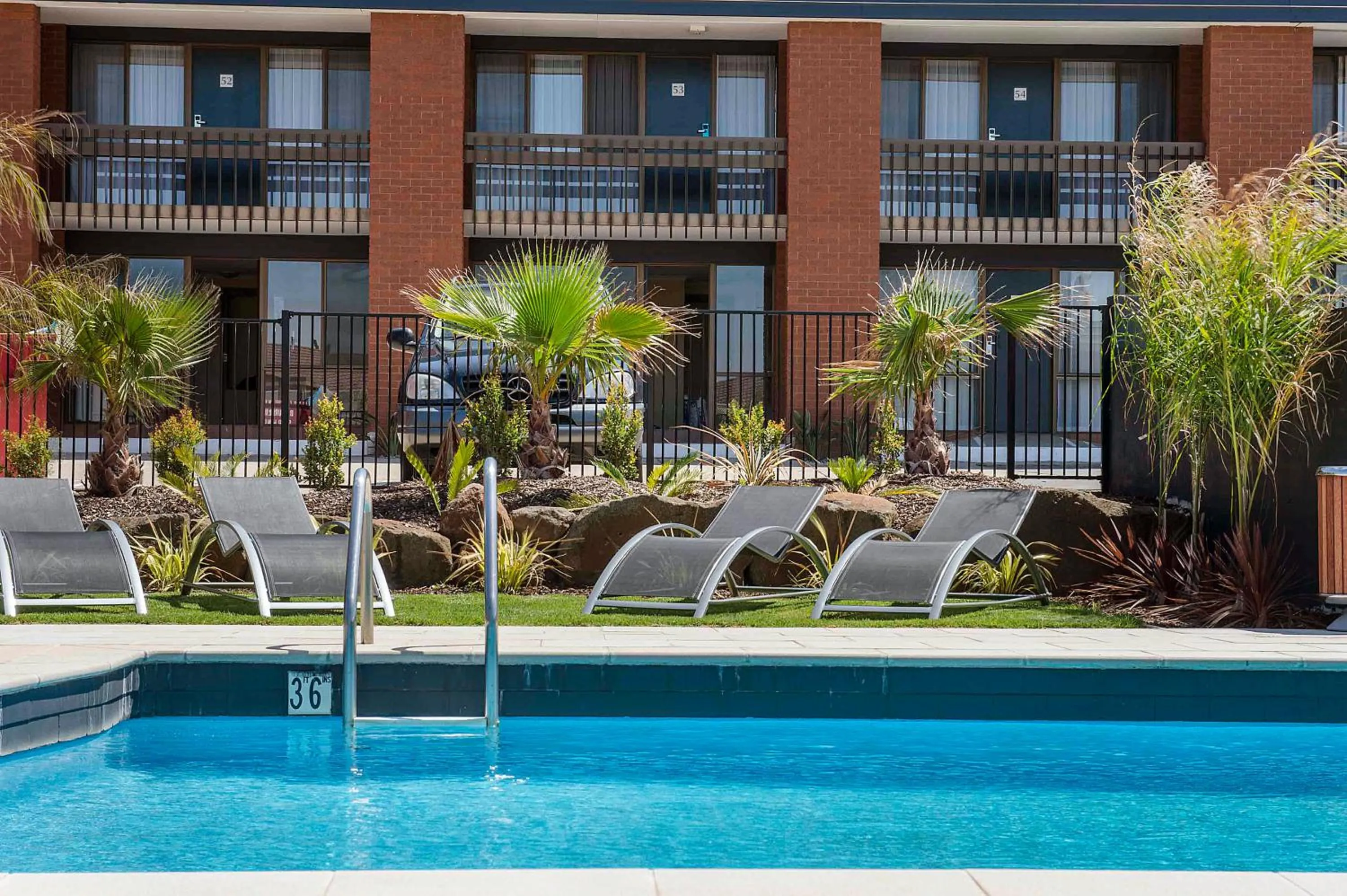 Swimming pool in Mid City Motel Warrnambool