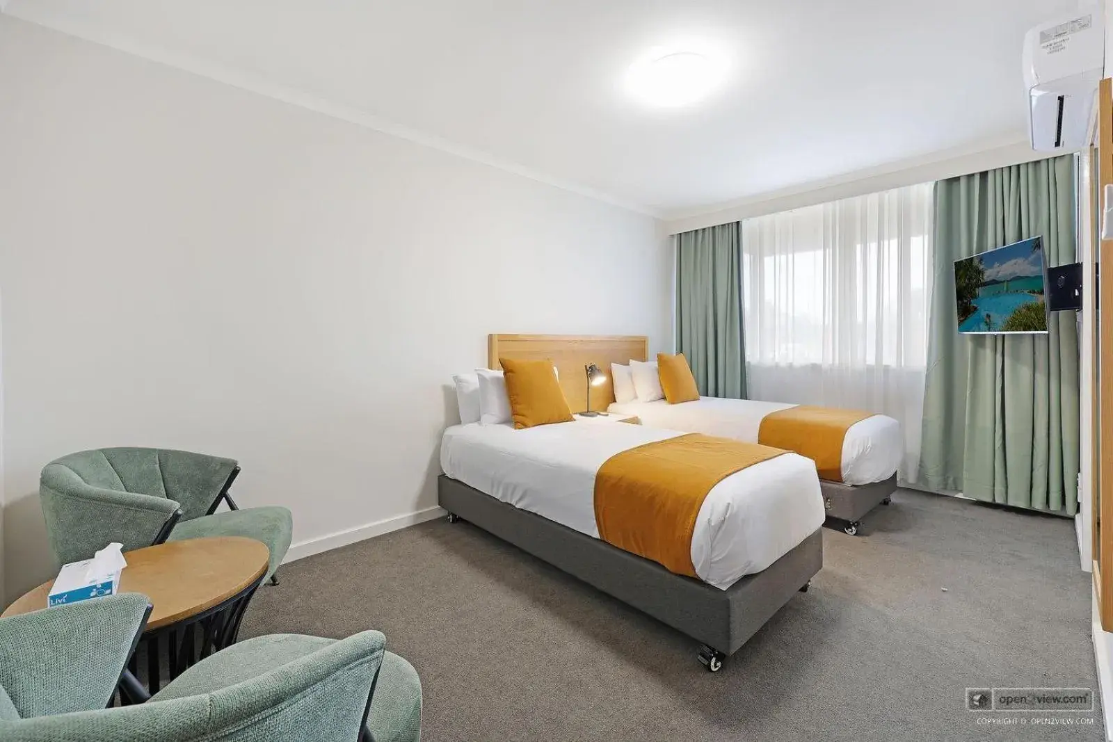 Premium Twin Room in Mid City Motel Warrnambool Premium Twin Room in Mid City Motel Warrnambool