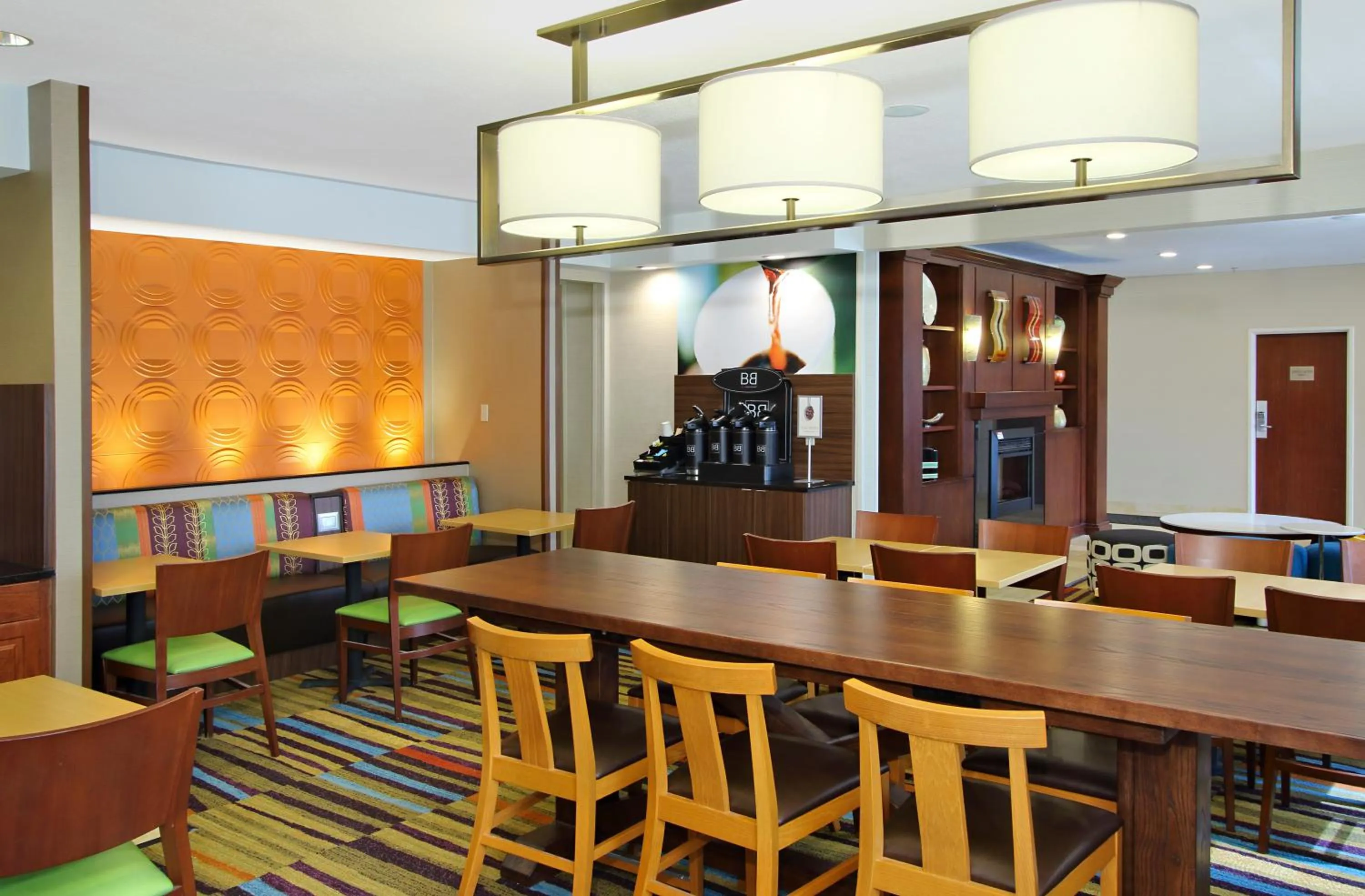 Dining area in Fairfield Inn & Suites Colorado Springs South