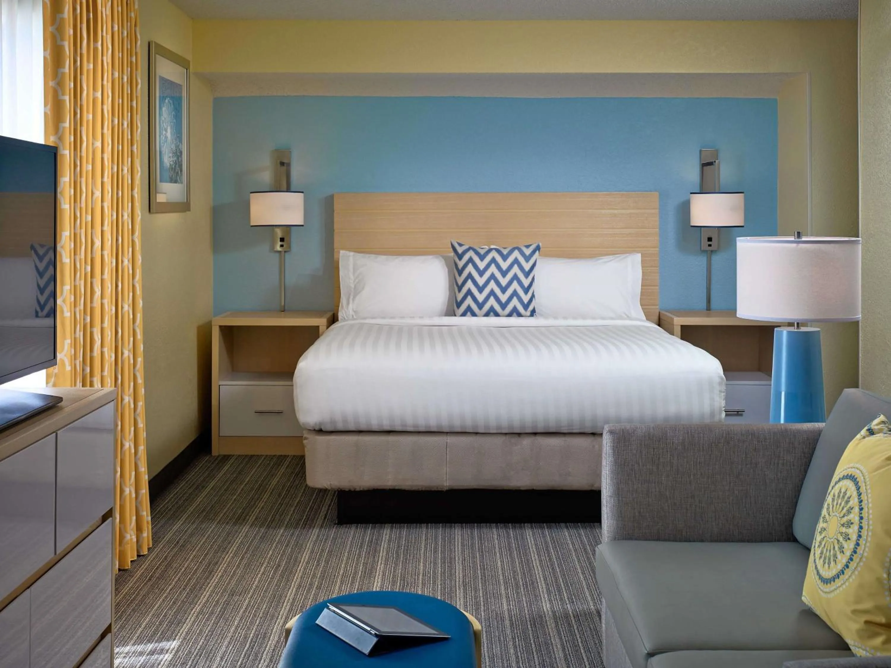 Bedroom in Sonesta ES Suites Colorado Springs