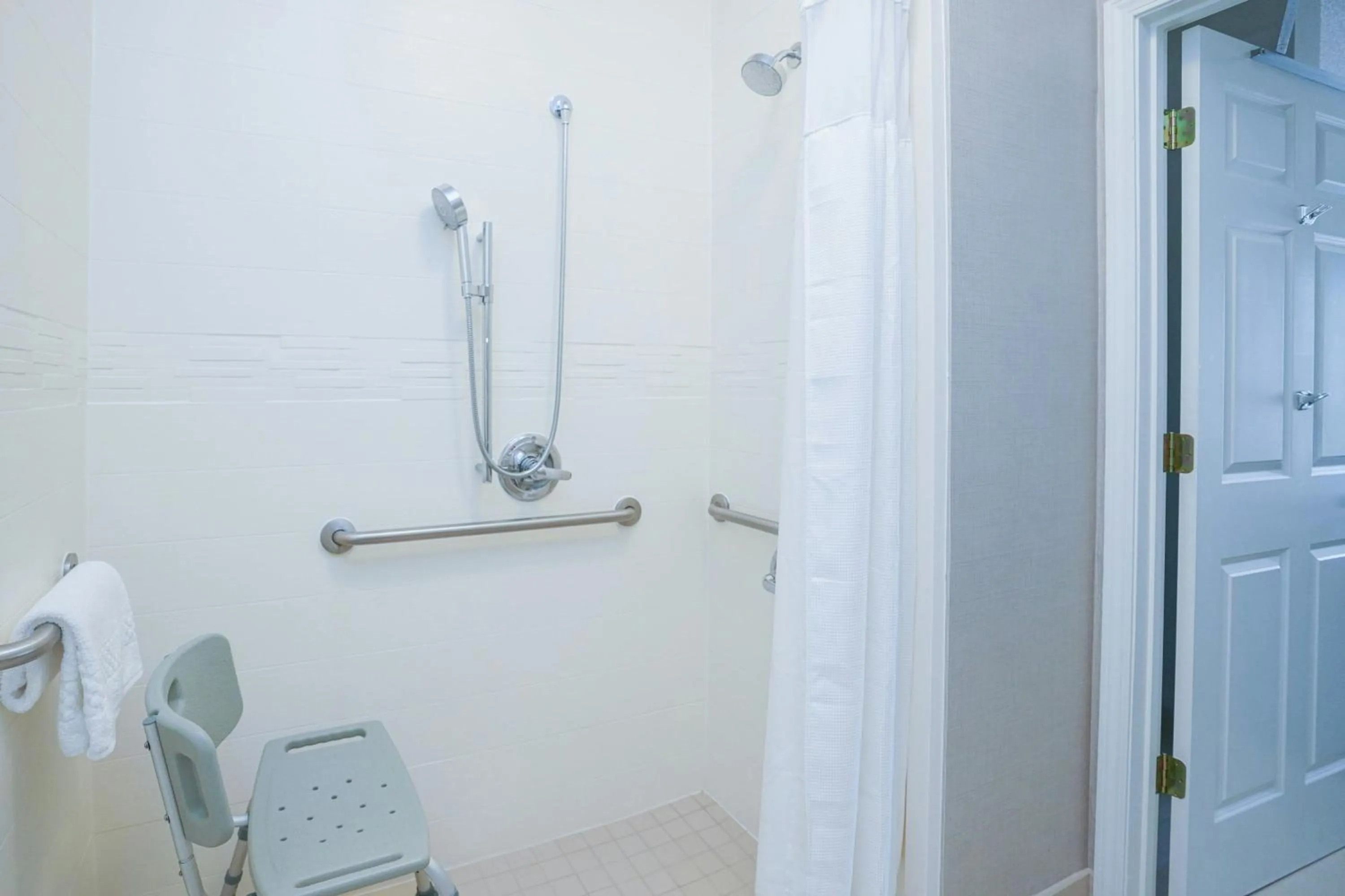 Bathroom in Residence Inn Colorado Springs North/Air Force Academy