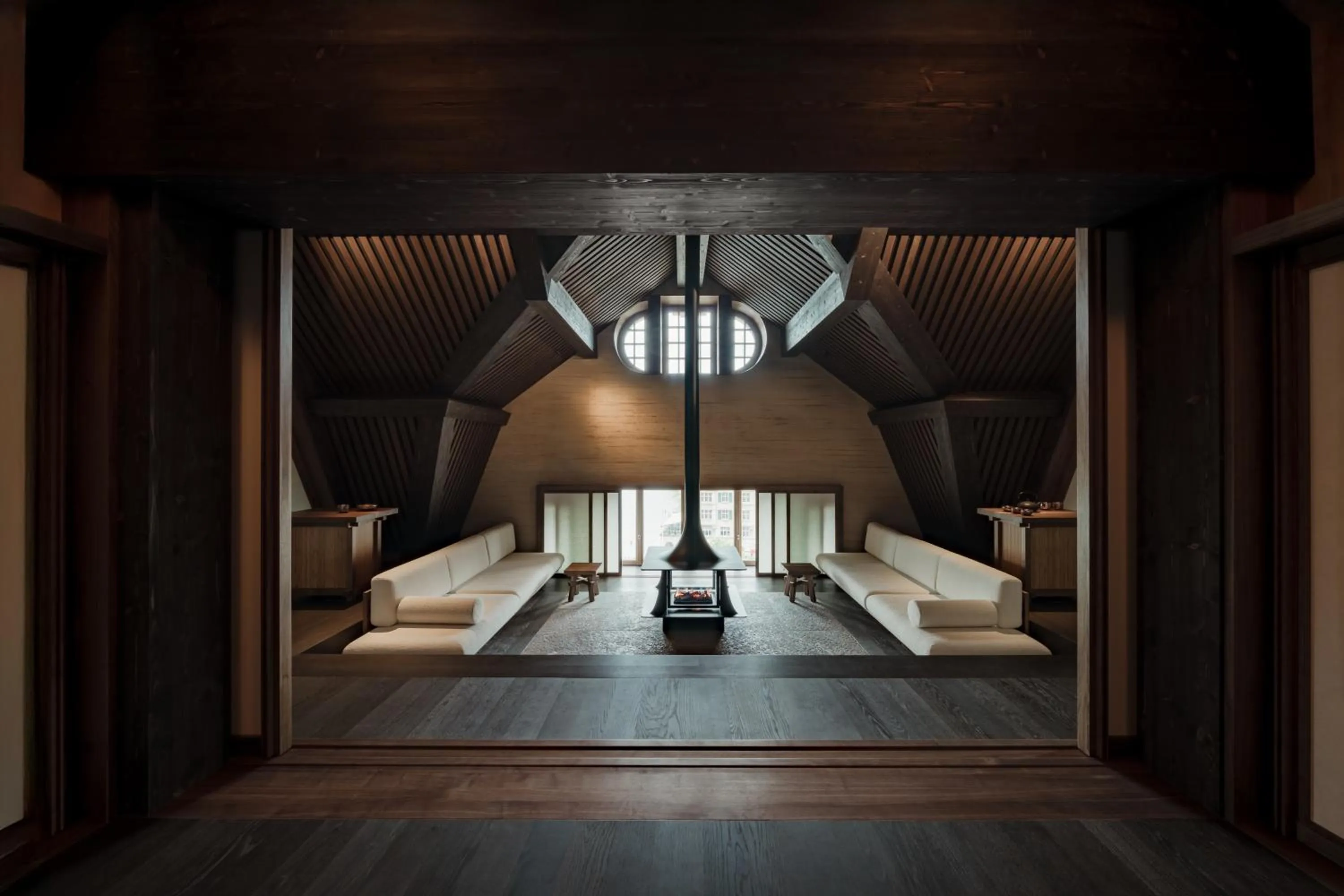 Spa and wellness centre/facilities, Bed in Grand Hotel LES TROIS ROIS