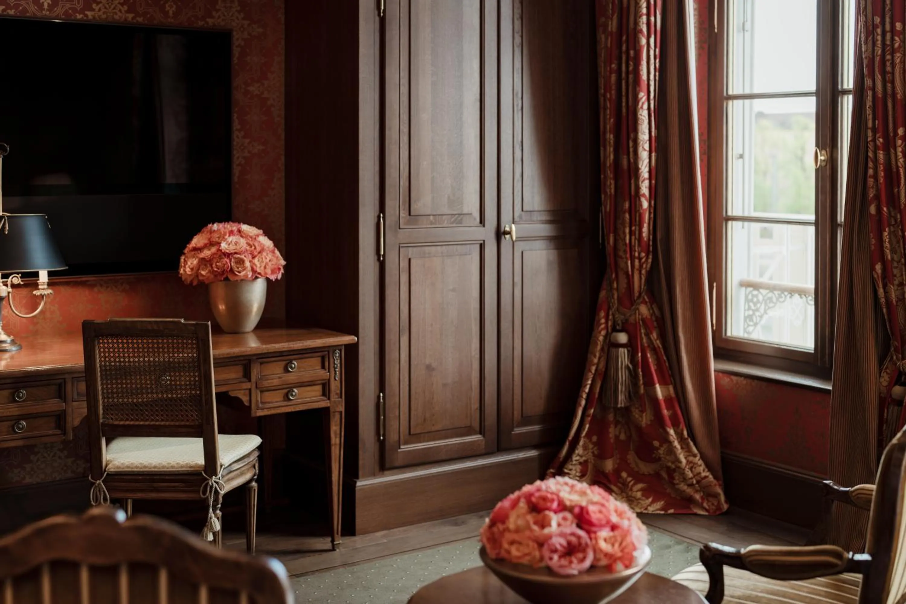 Photo of the whole room in Grand Hotel LES TROIS ROIS