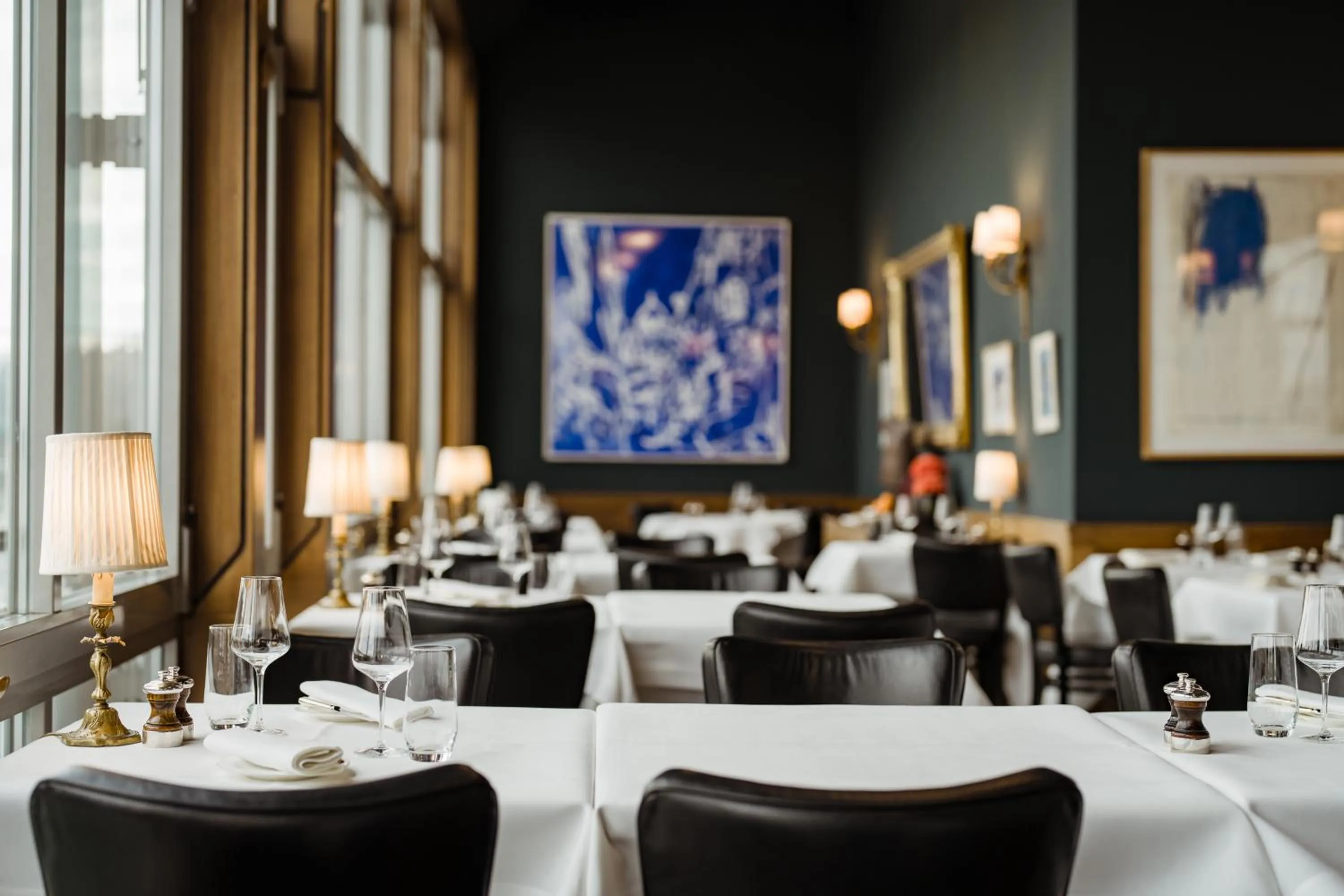 Restaurant/places to eat in Grand Hotel LES TROIS ROIS