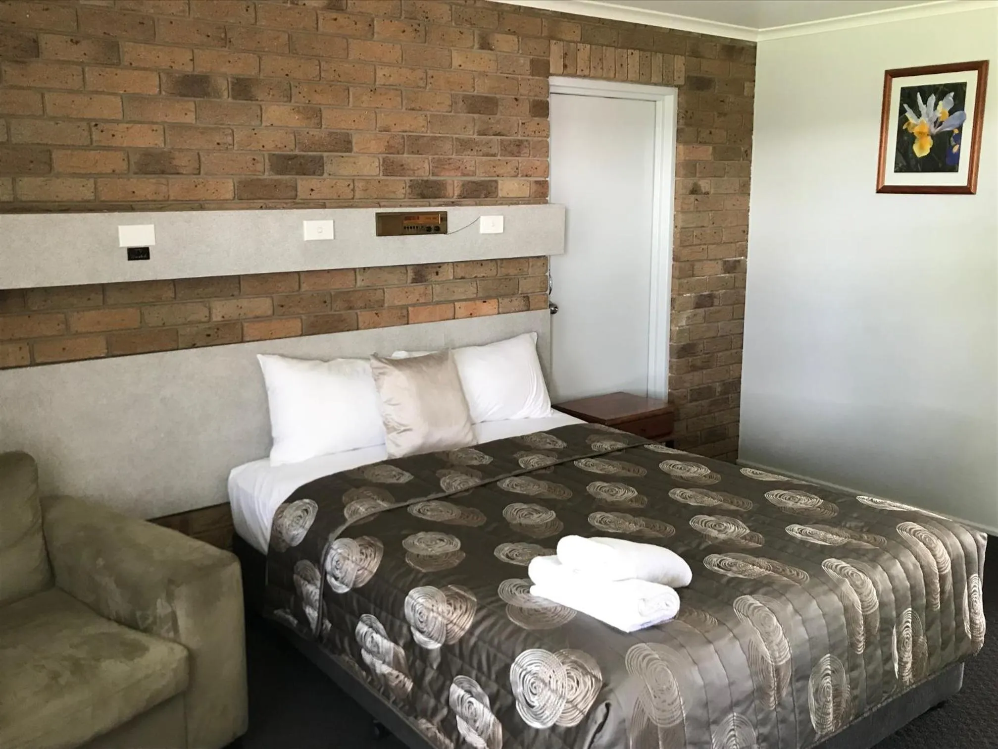 Bed in True Blue Motor Inn