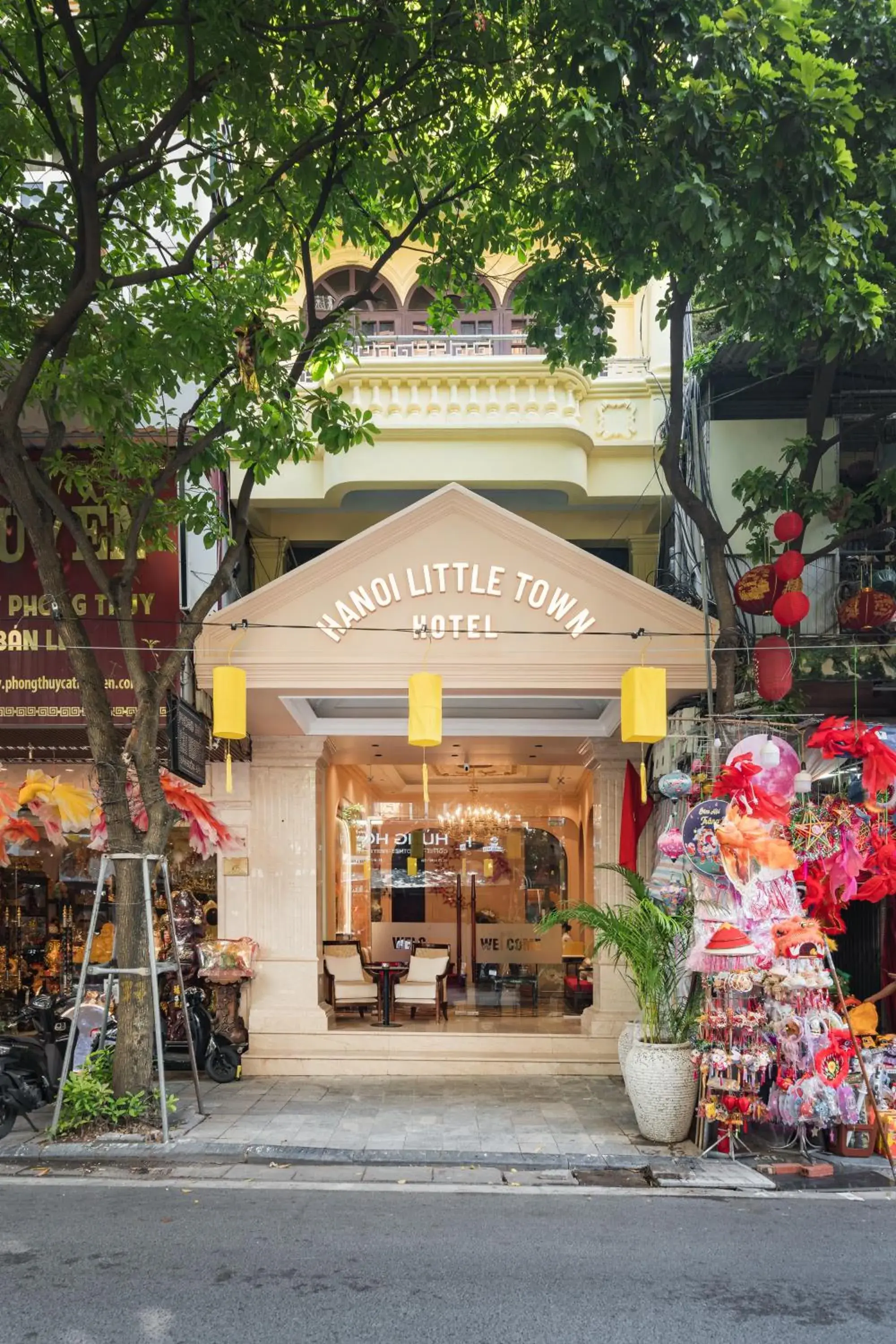 Property building in Hanoi Little Town Hotel Property building in Hanoi Little Town Hotel