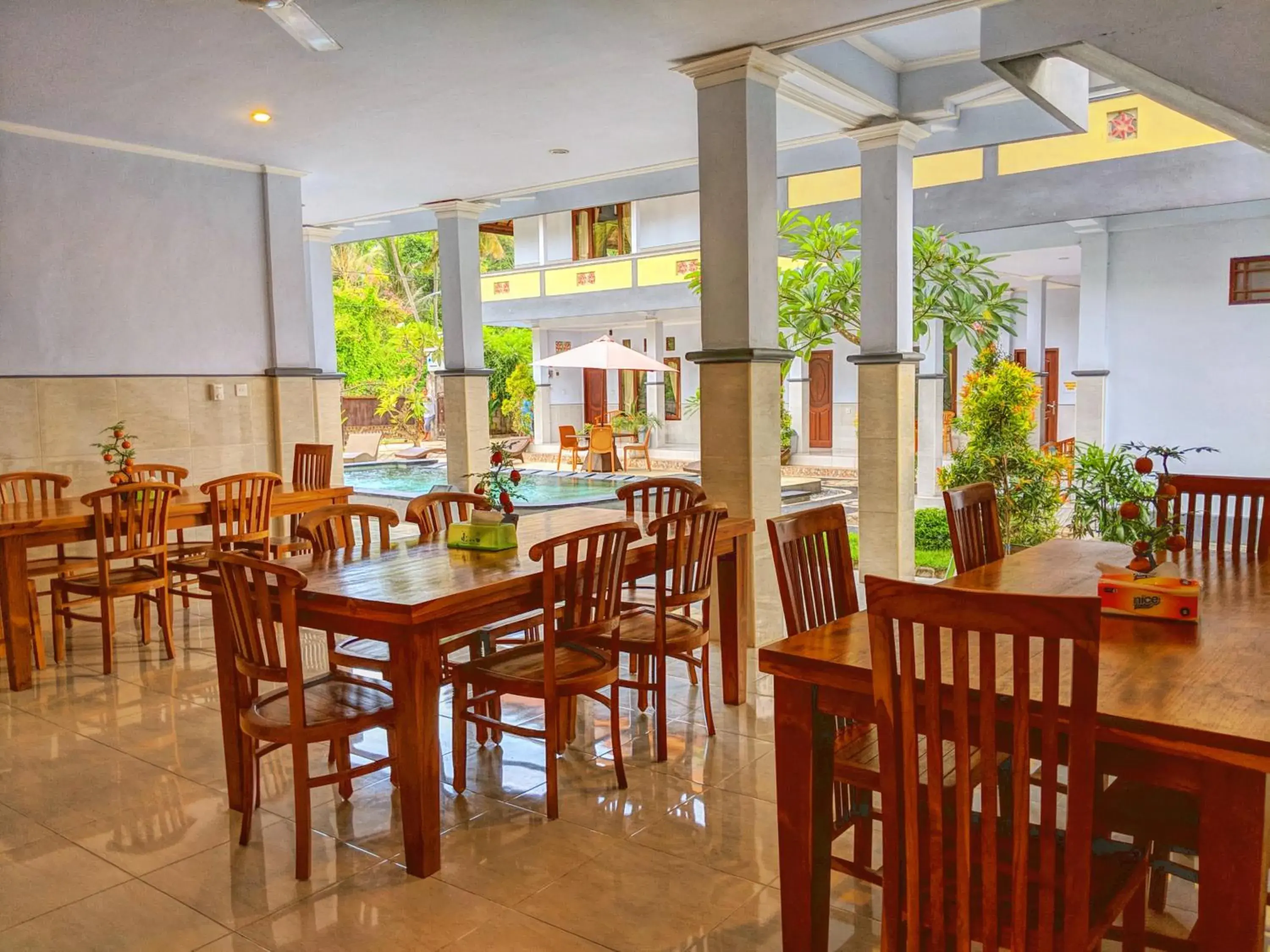 Food and drinks in Serangan Inn Mimba Food and drinks in Serangan Inn Mimba