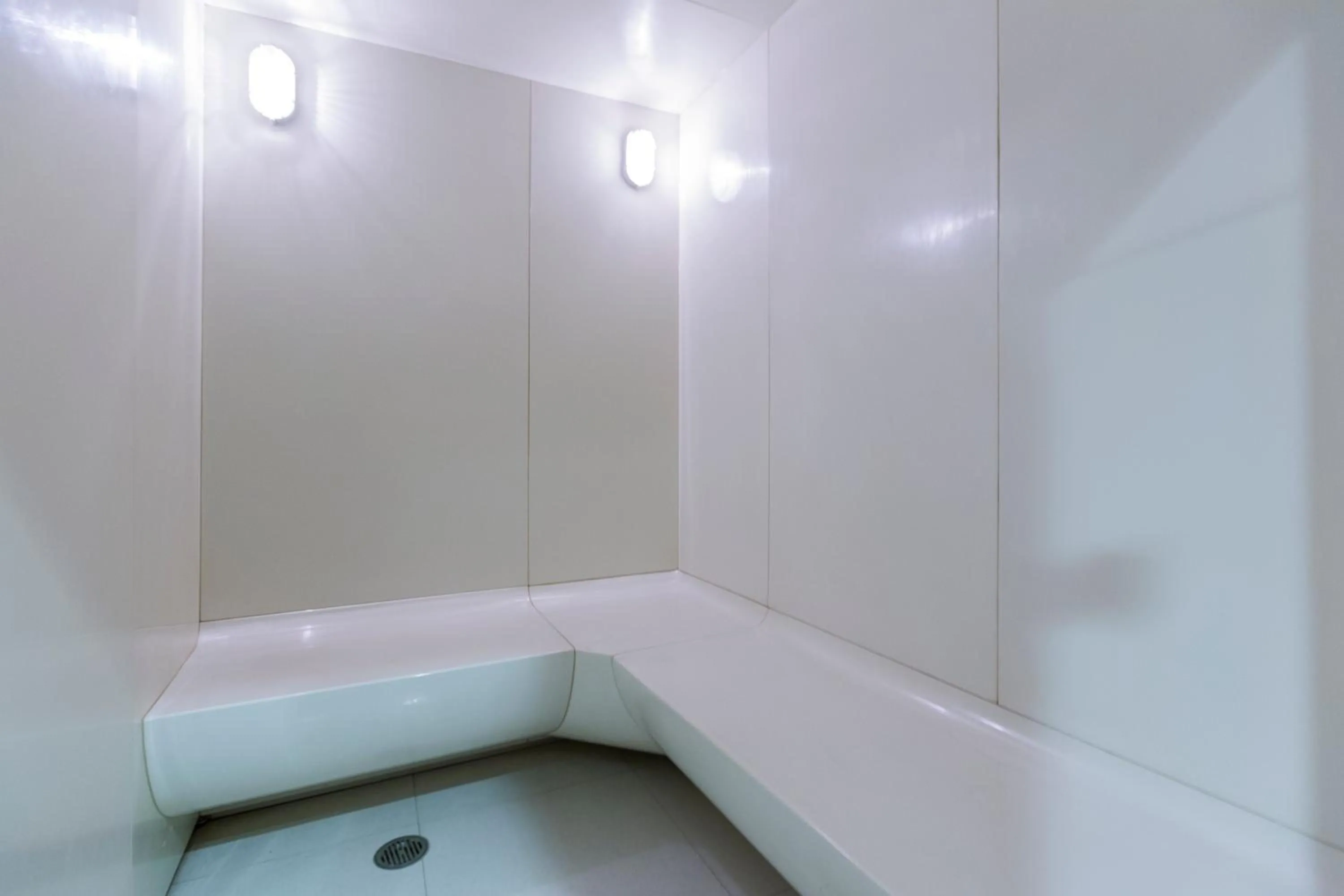 Steam room in Cape Nidhra Hotel