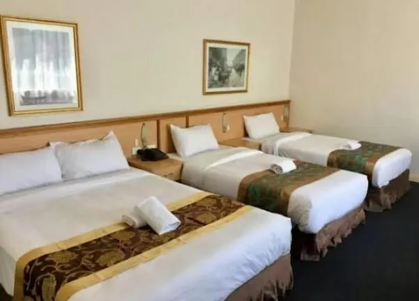 Bedroom, Bed in El Lago Waters Hotel