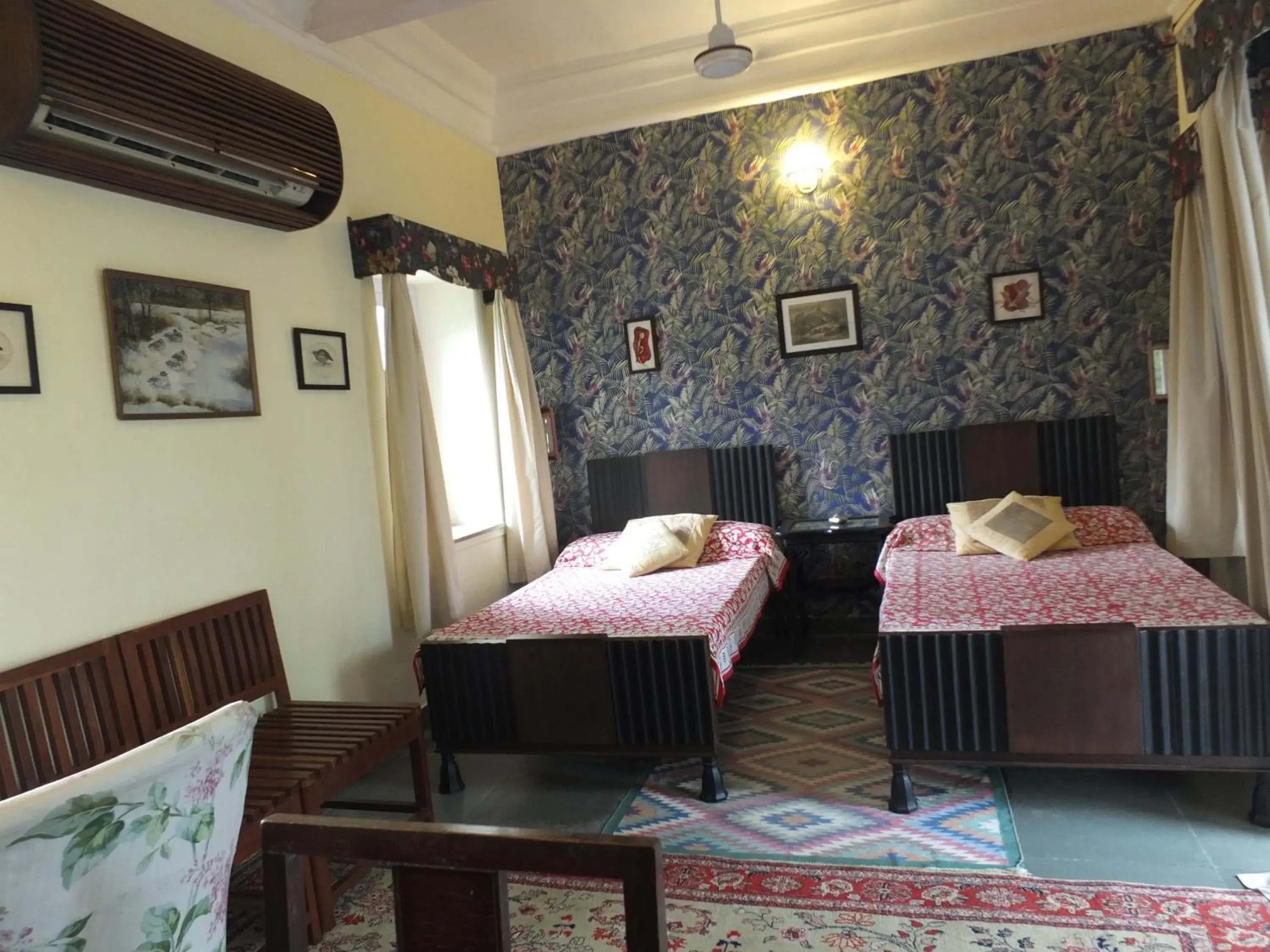 Bed in Udai Bilas Palace Bed in Udai Bilas Palace