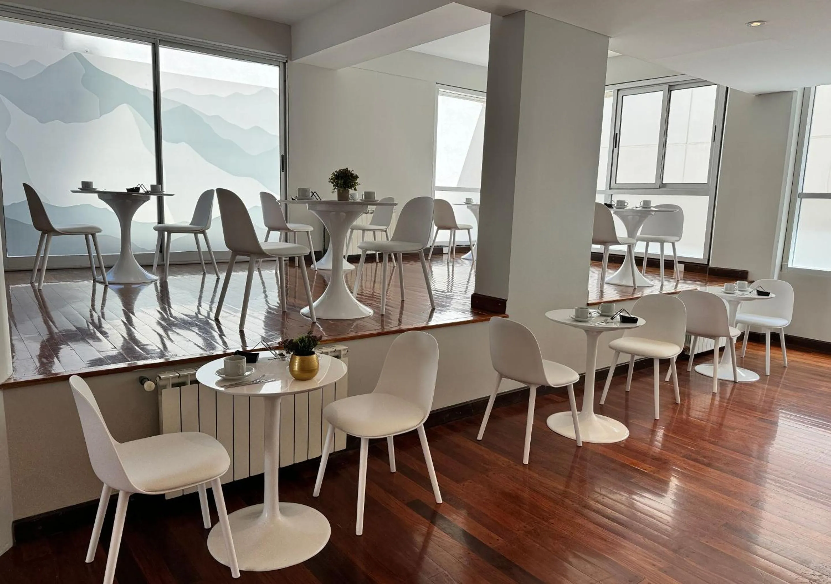 Breakfast in Roomie Salta by DOT Suites