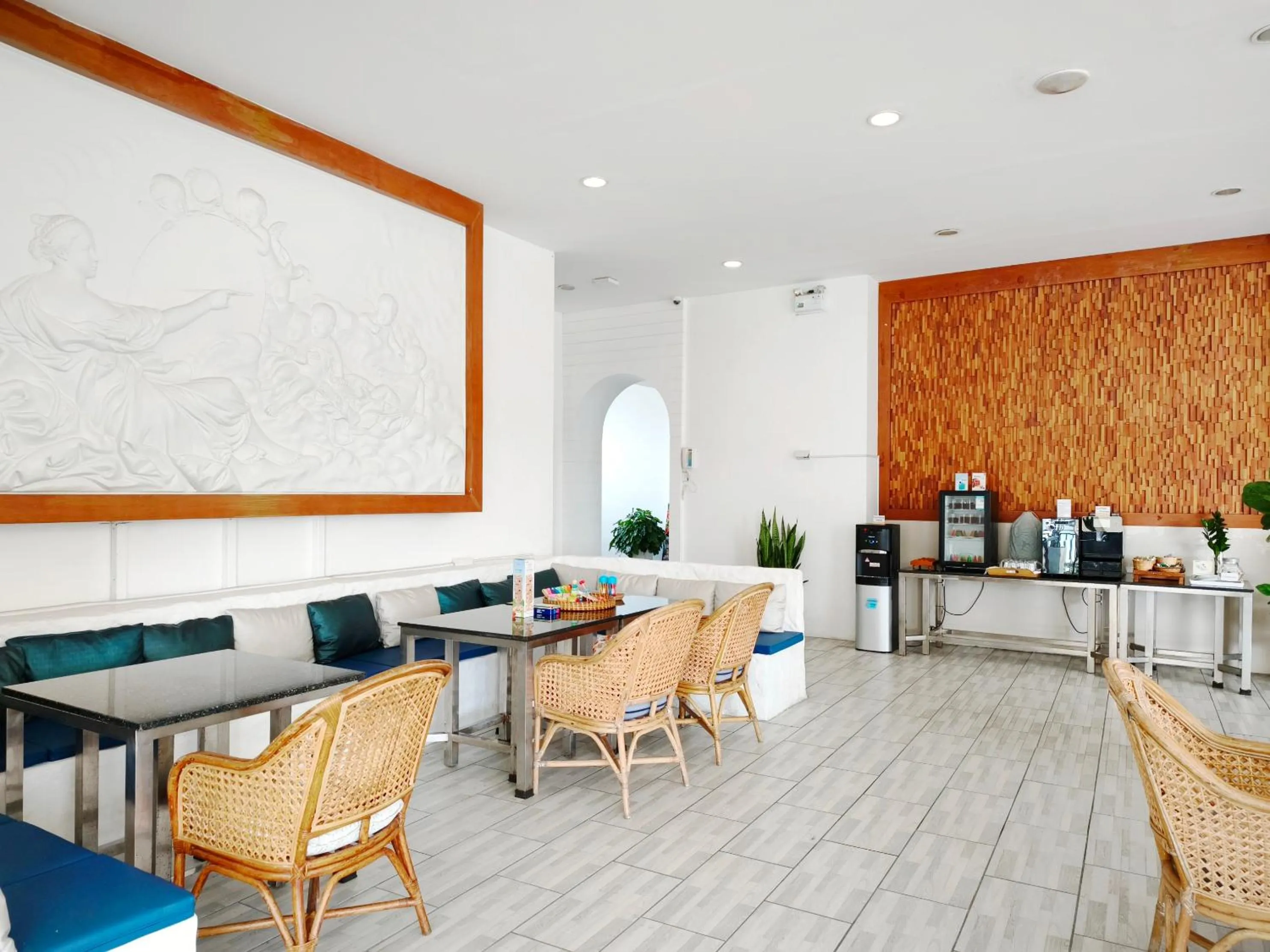 Coffee/tea facilities in Royal Beach View