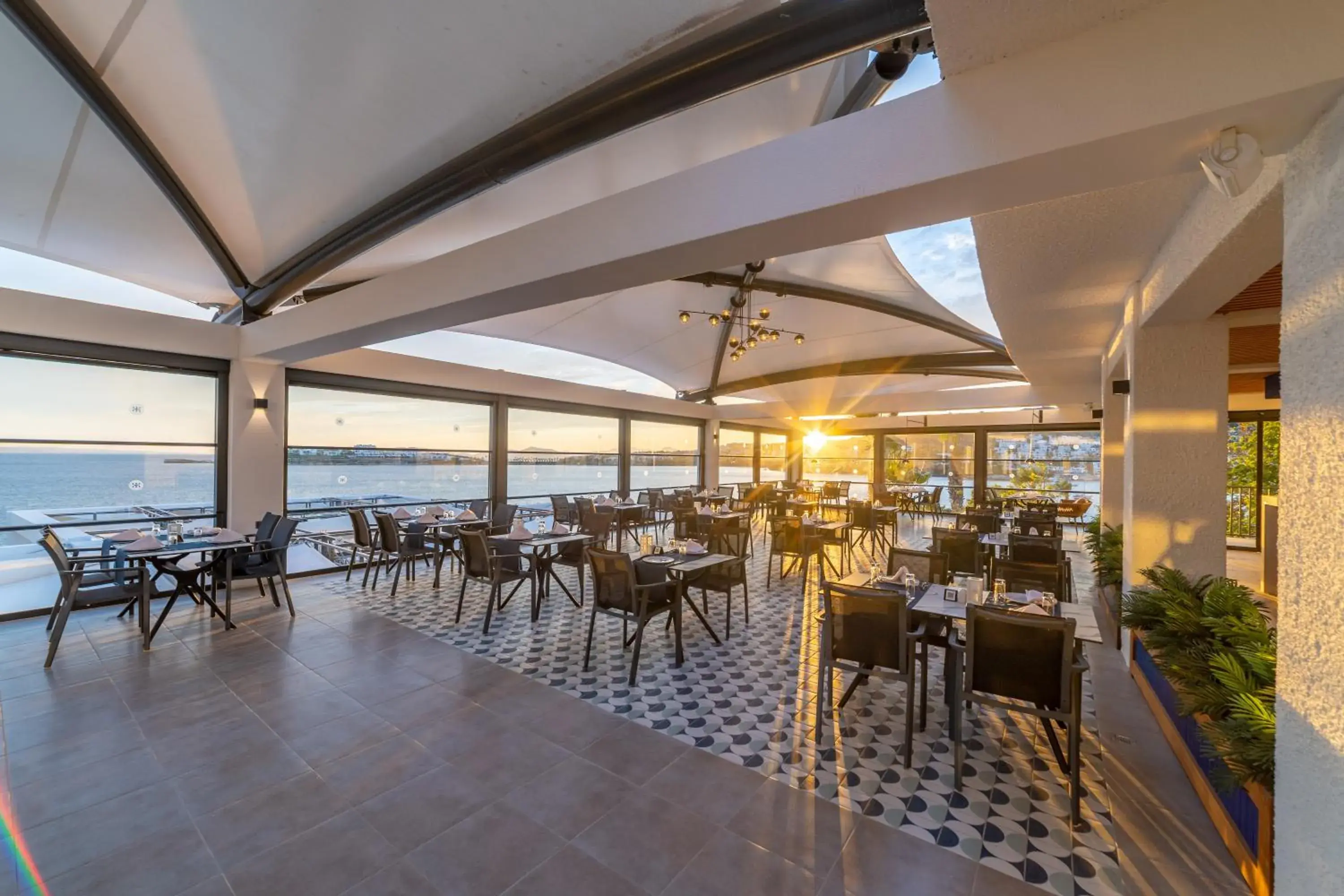 Restaurant/places to eat in Kefaluka Resort Restaurant/places to eat in Kefaluka Resort