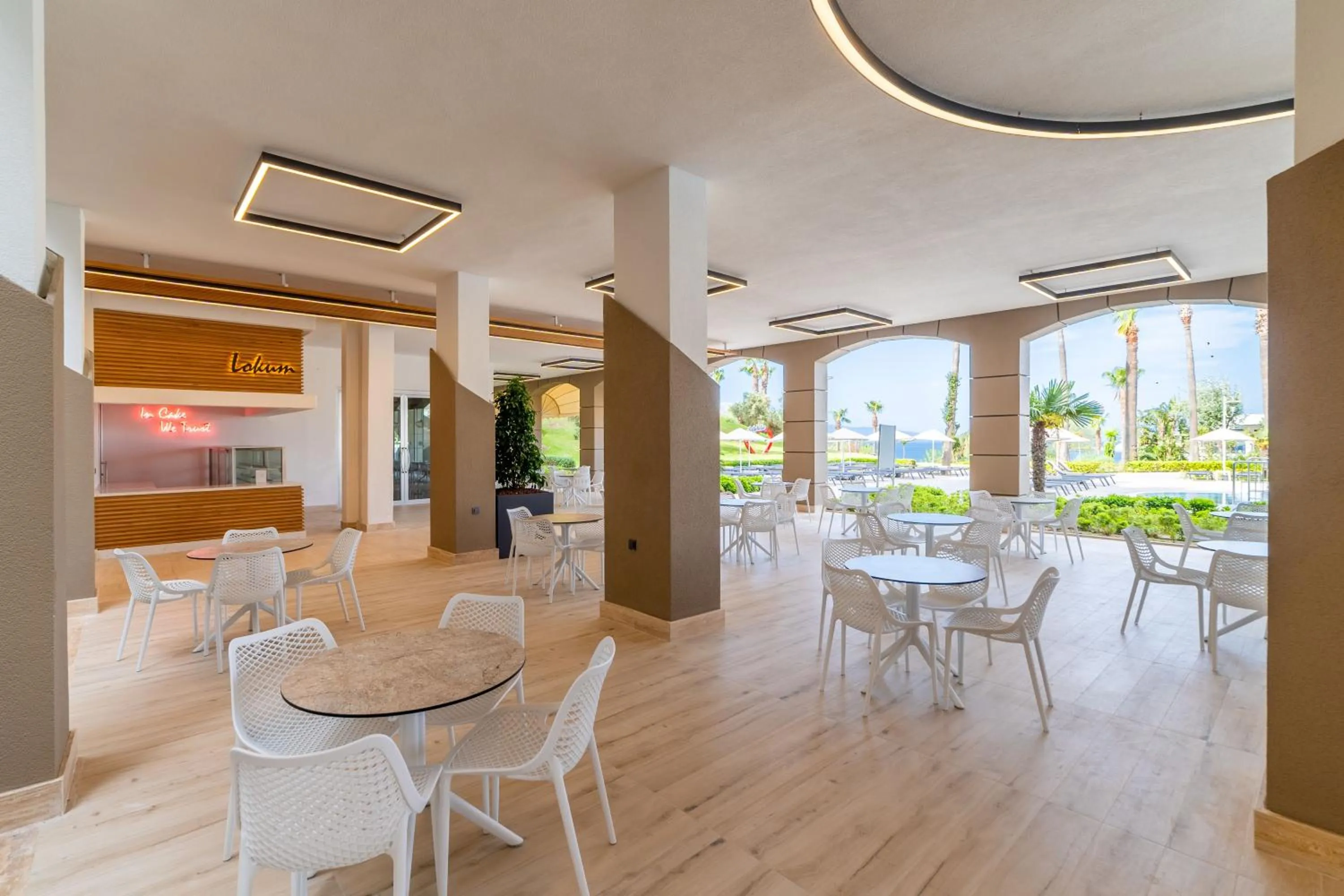 Dining area in Kefaluka Resort