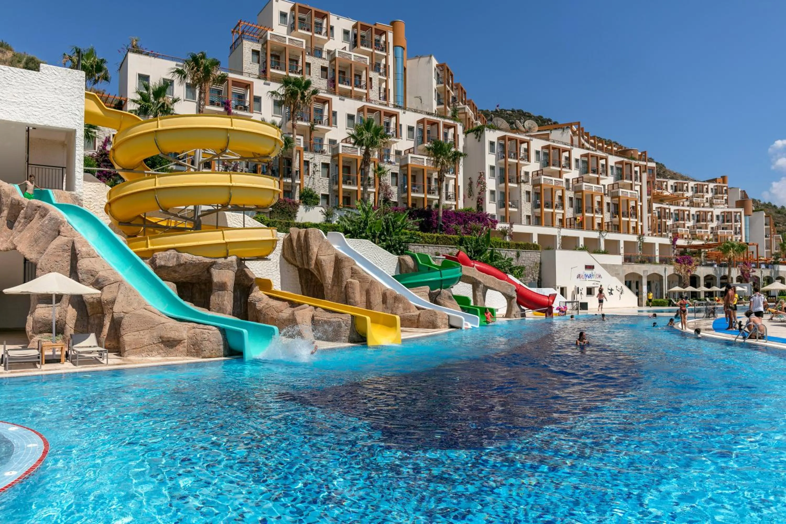 Swimming pool in Kefaluka Resort