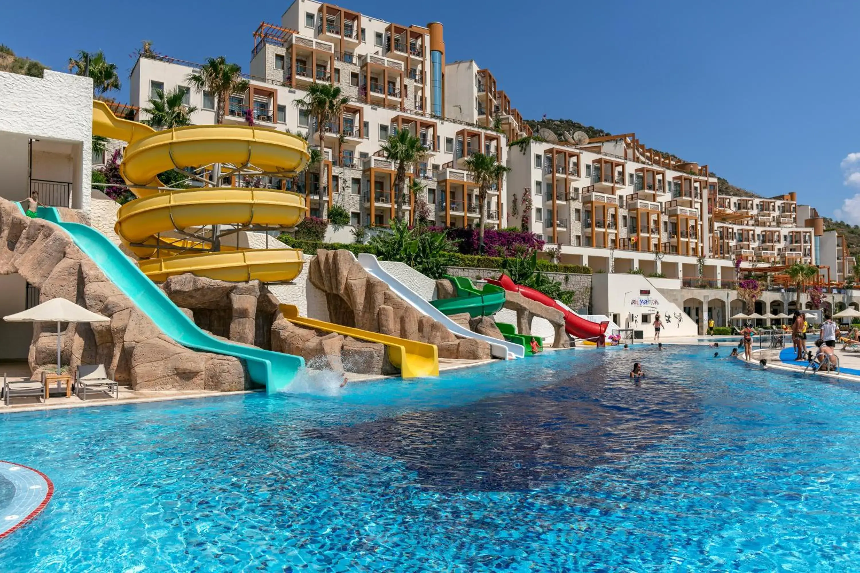 Swimming pool in Kefaluka Resort Swimming pool in Kefaluka Resort