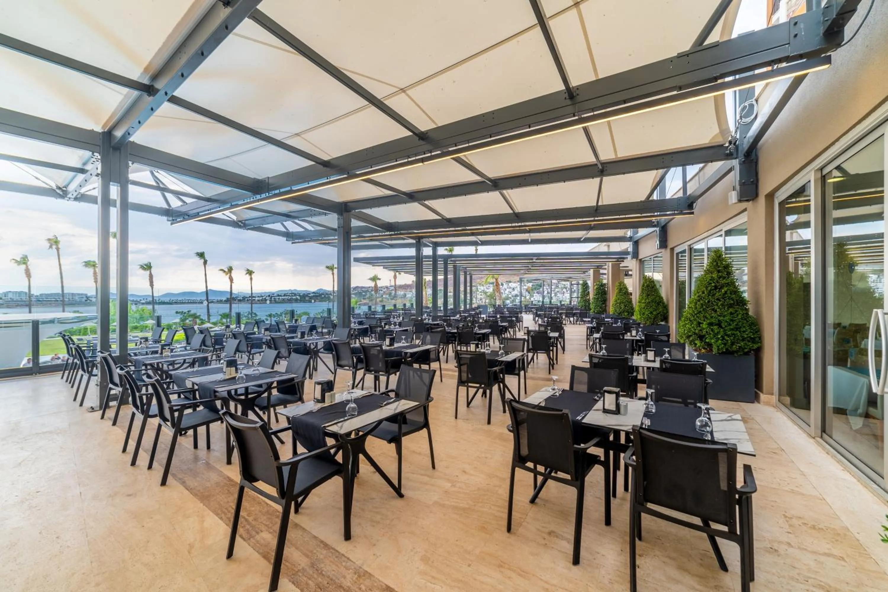 Restaurant/places to eat in Kefaluka Resort