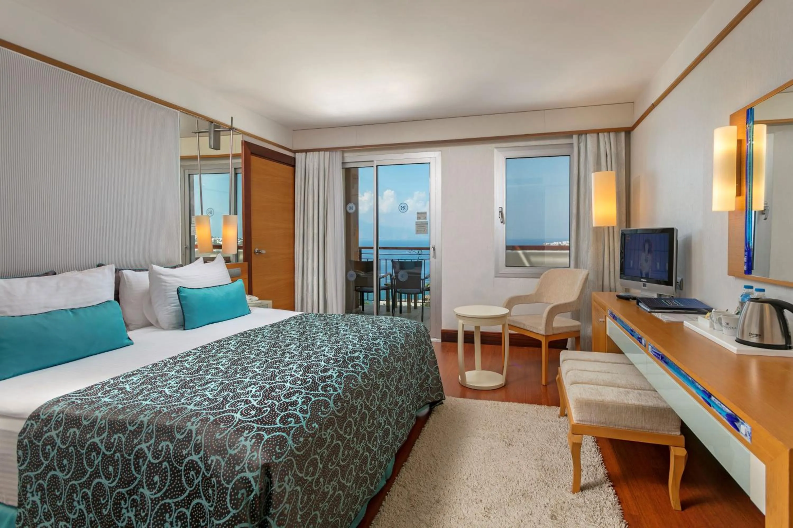 Photo of the whole room, Bed in Kefaluka Resort