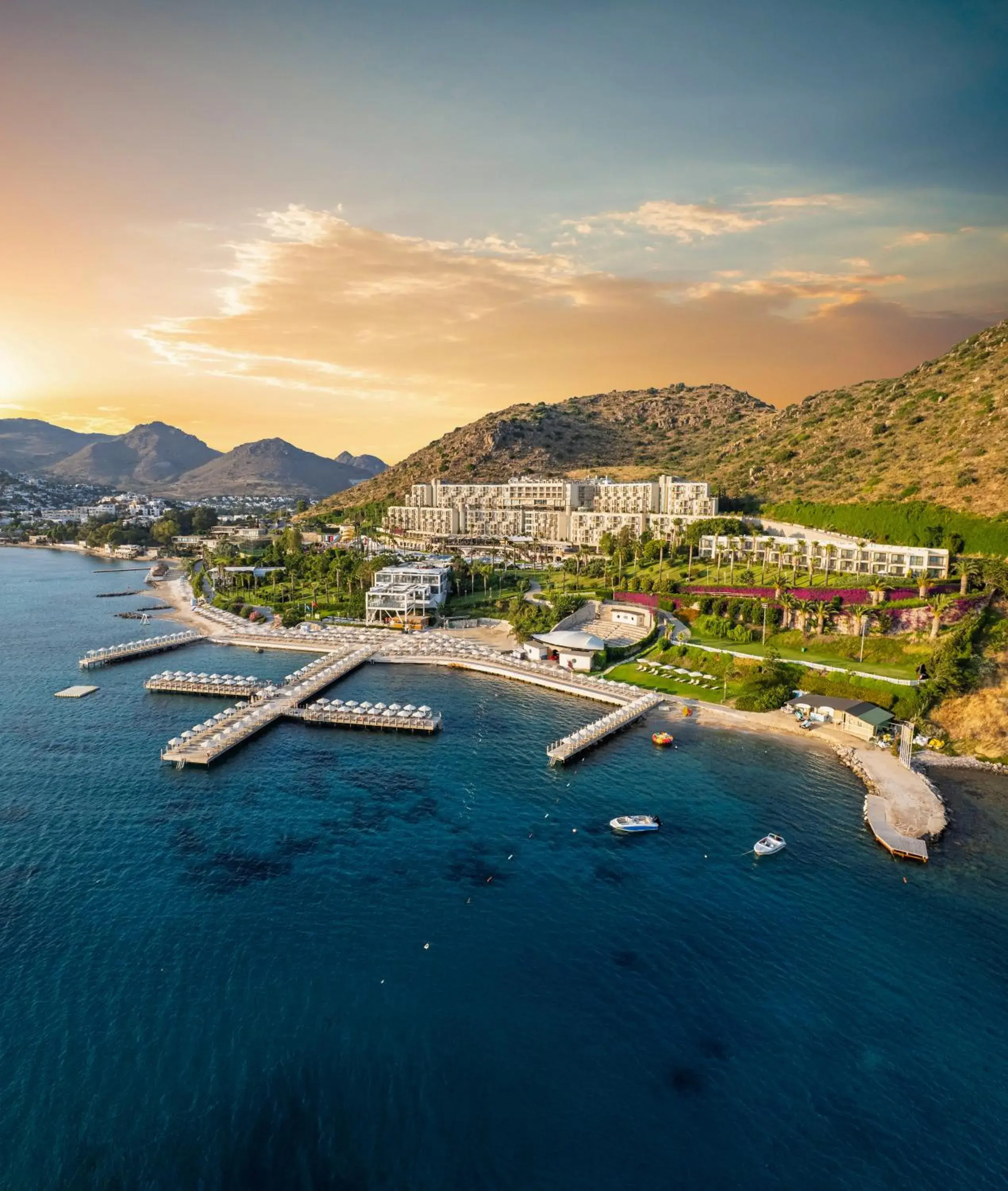 Property building in Kefaluka Resort Property building in Kefaluka Resort