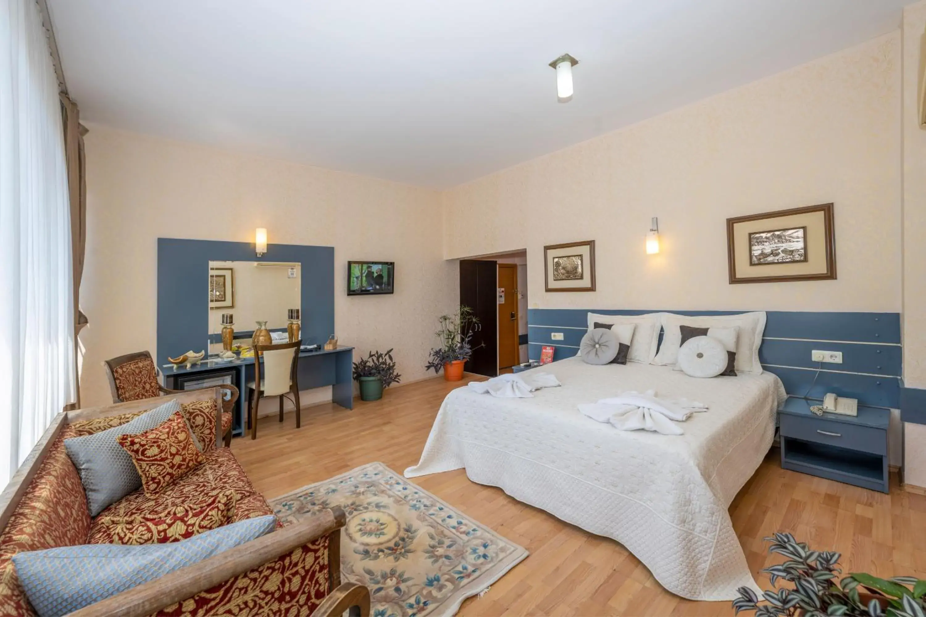 Bed in Grand Ons Hotel Bed in Grand Ons Hotel