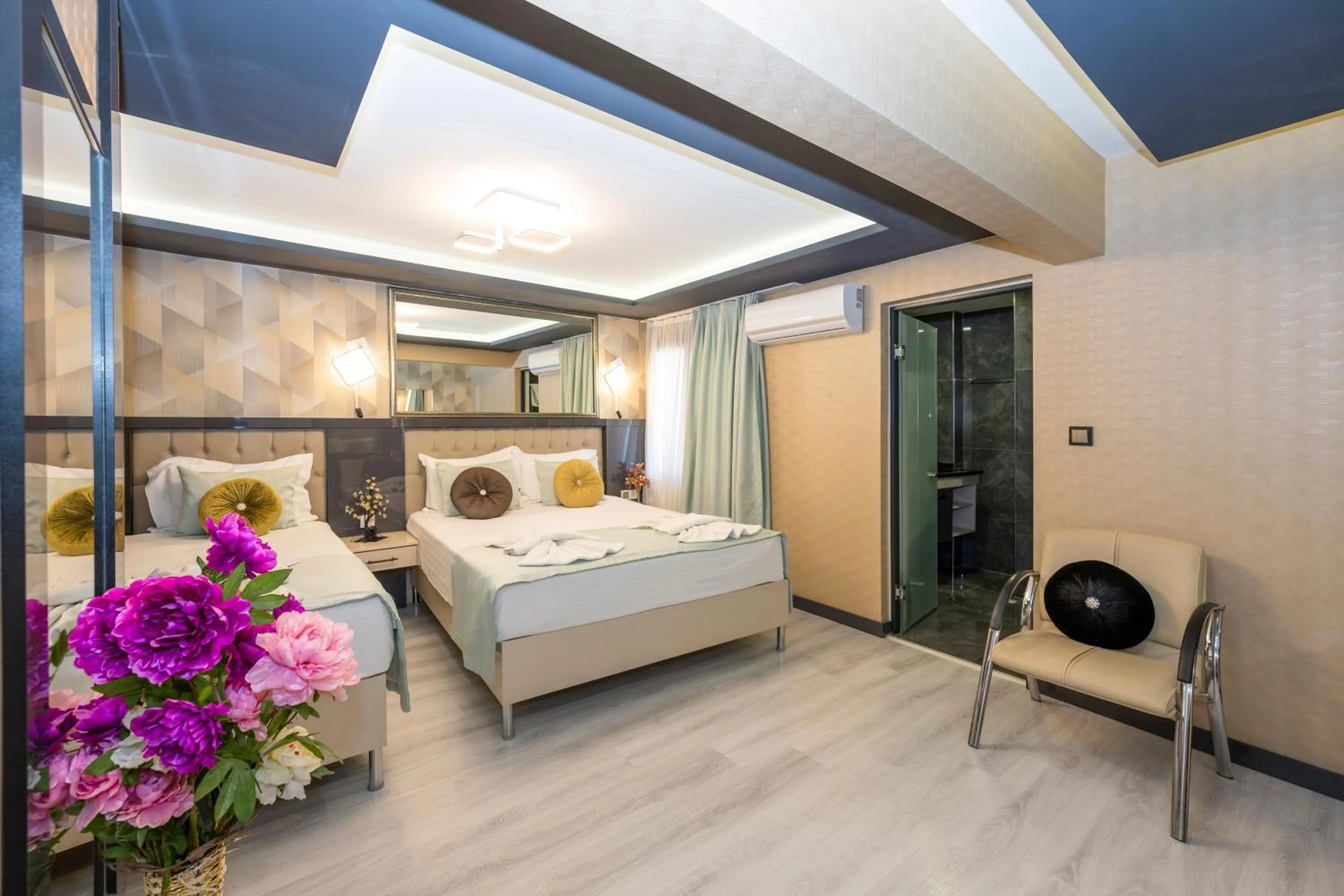 Bed in Grand Ons Hotel