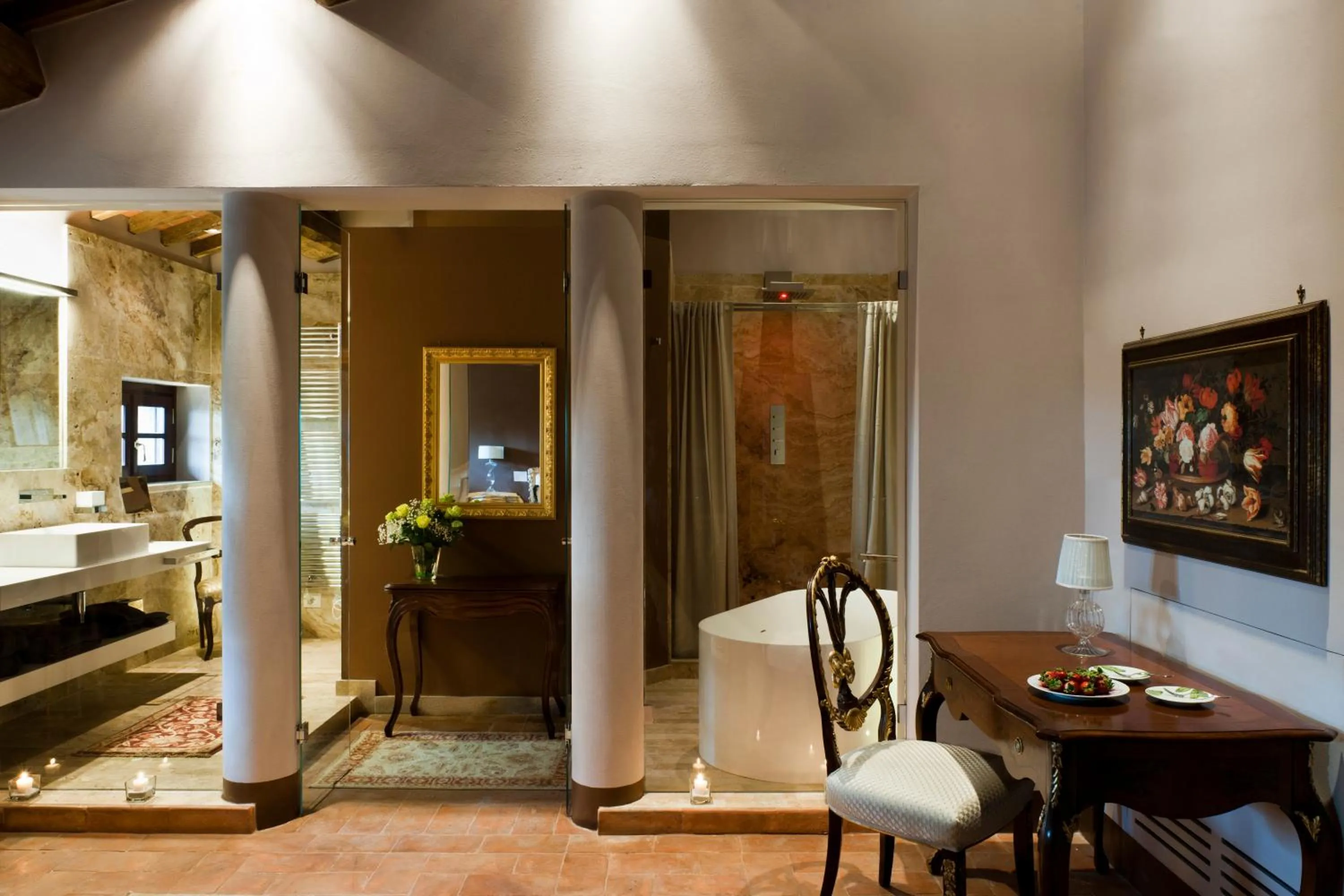 Decorative detail in Villa Armena Relais