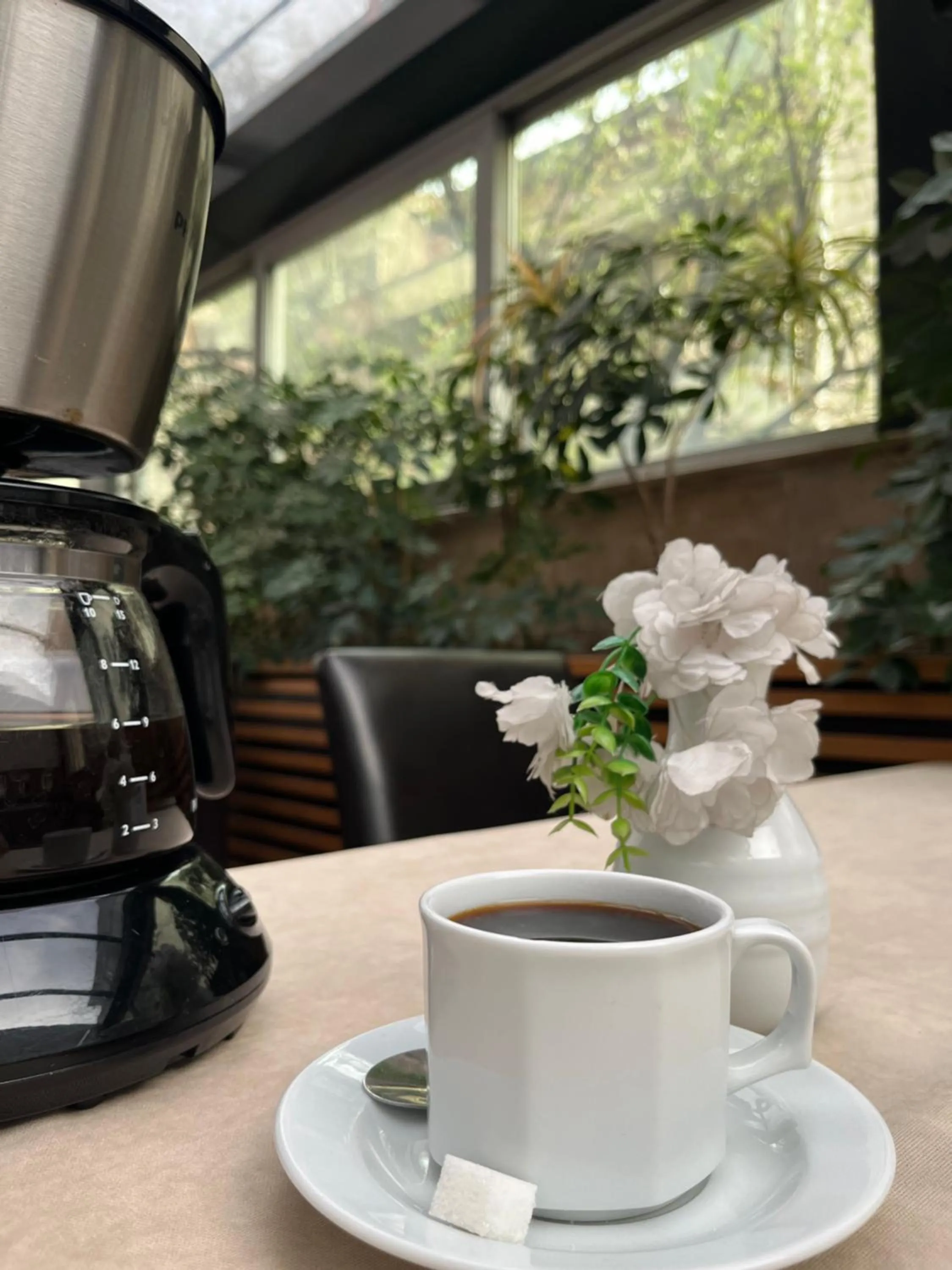 Coffee/tea facilities in Nüzhet Hotel